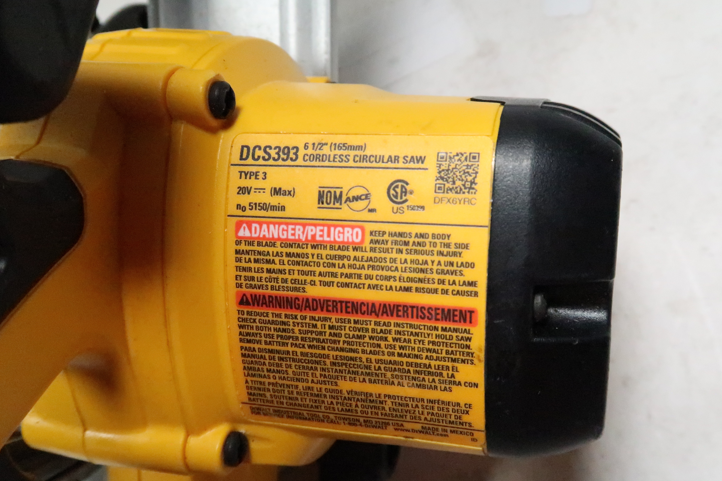 Dewalt DCS393 20V MAX 6 1/2" Circular Saw