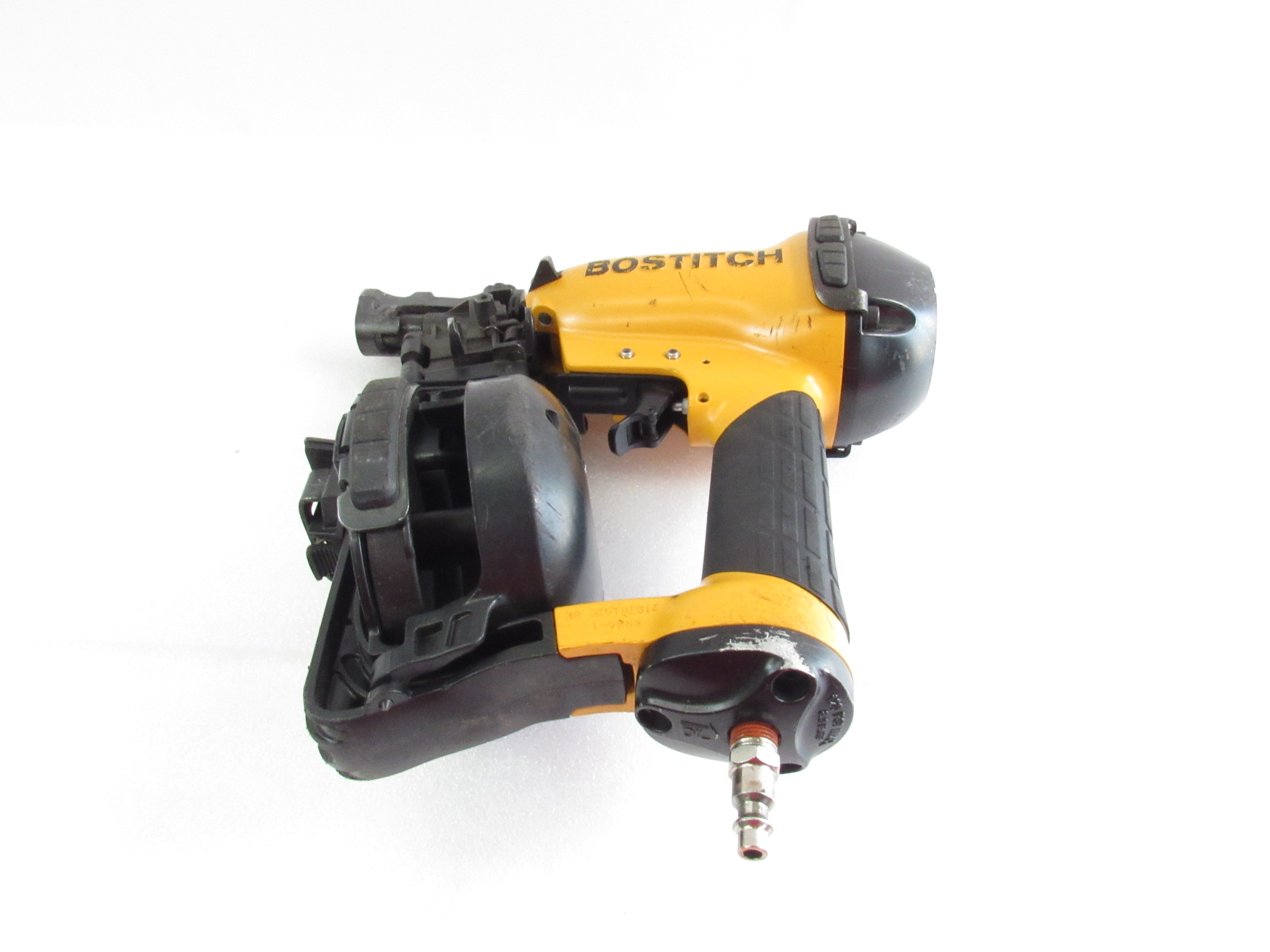 BOSTITCH RN46-1 15-Degree Aluminum Housing Pneumatic Coil Roofing Nailer