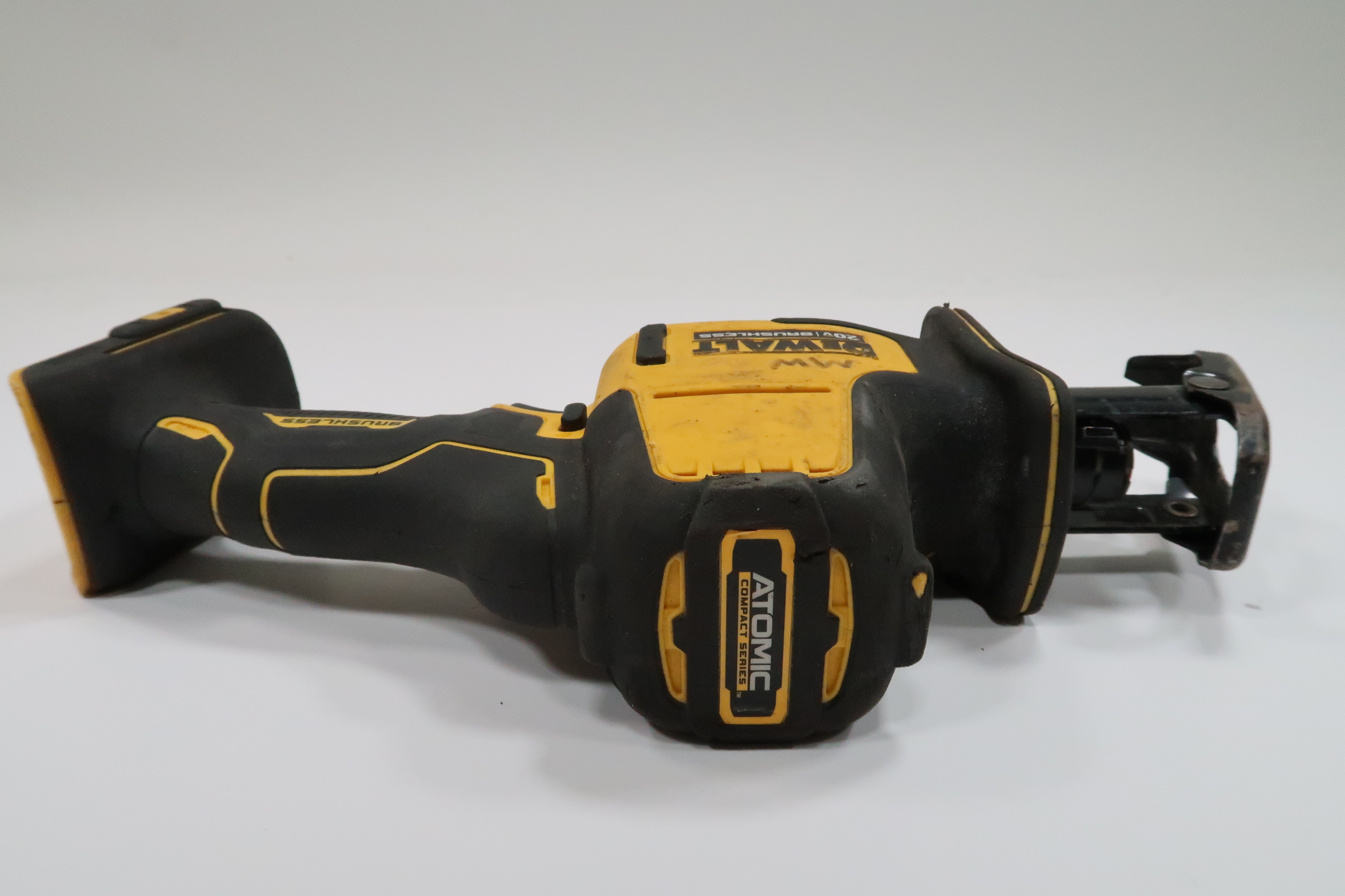 DeWalt DCS369 ATOMIC 20V MAX Cordless Brushless Compact Reciprocating