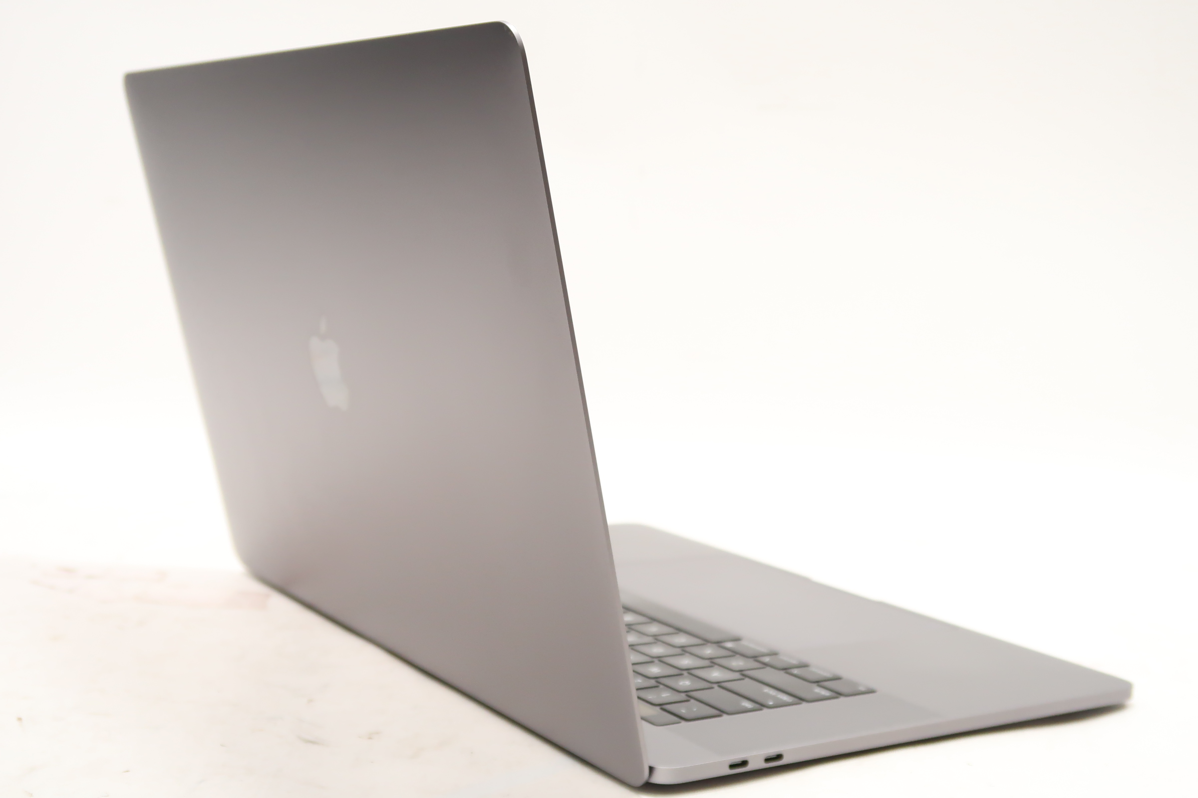 2018年製 MacBook Pro MACBOOK PRO MR942J/A Apple MacBook Pro MR942LL/A (2018) I7-8850H 2.6Ghz 16GB RAM 512GB