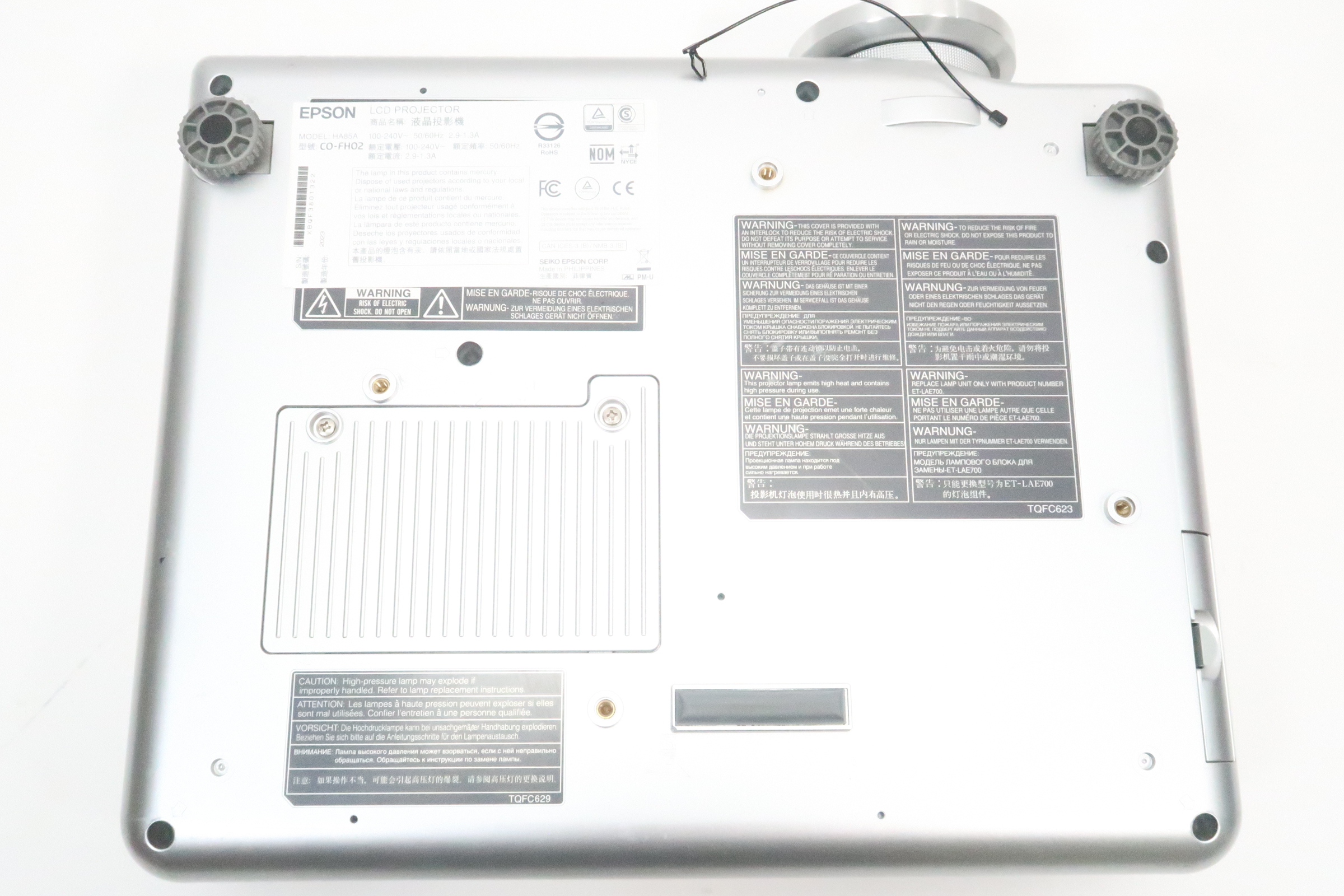 panasonic-pt-ae700u-720p-home-theater-projector-1777-lamp-hours