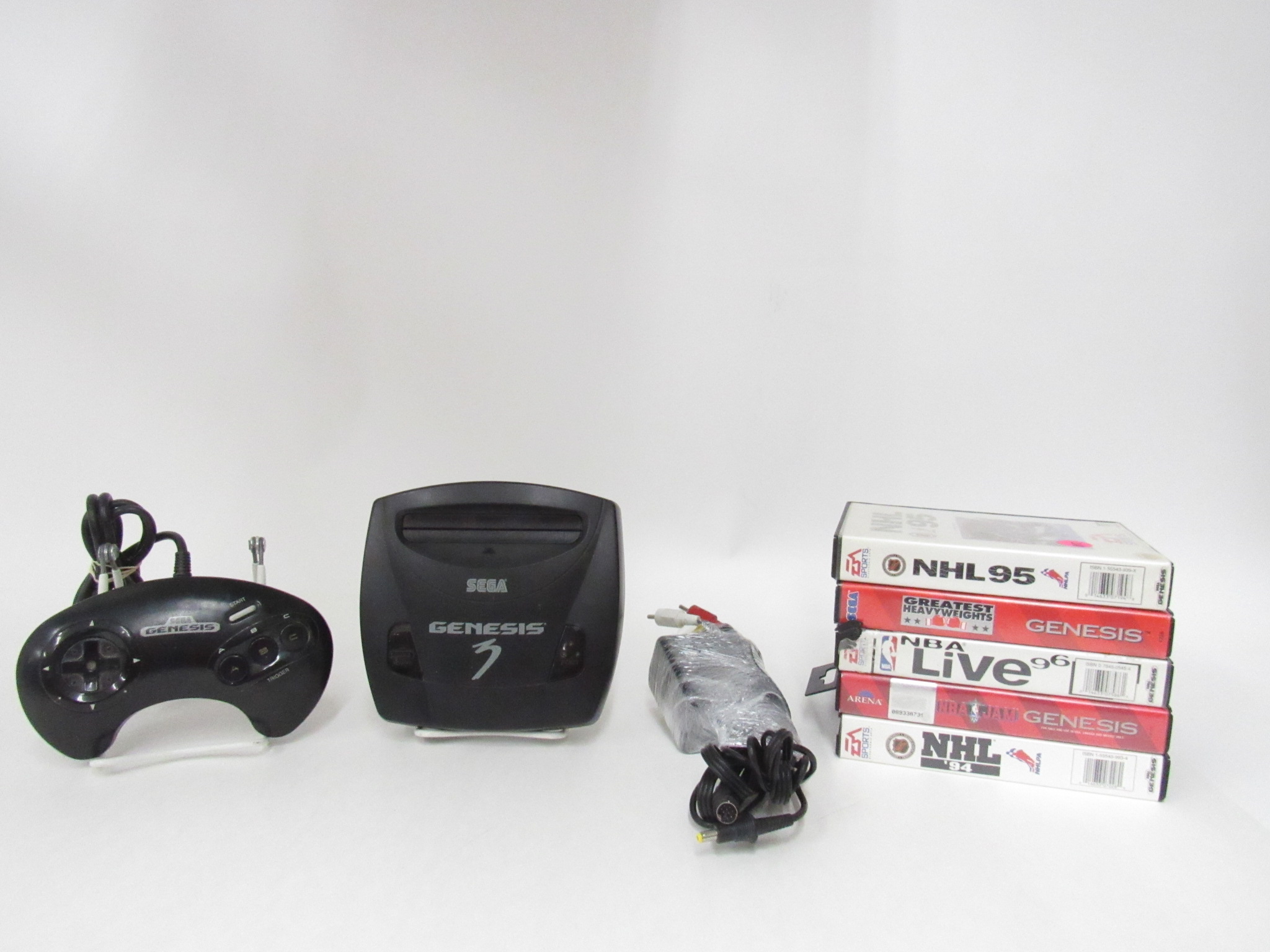 Sega Genesis console and top game bundle