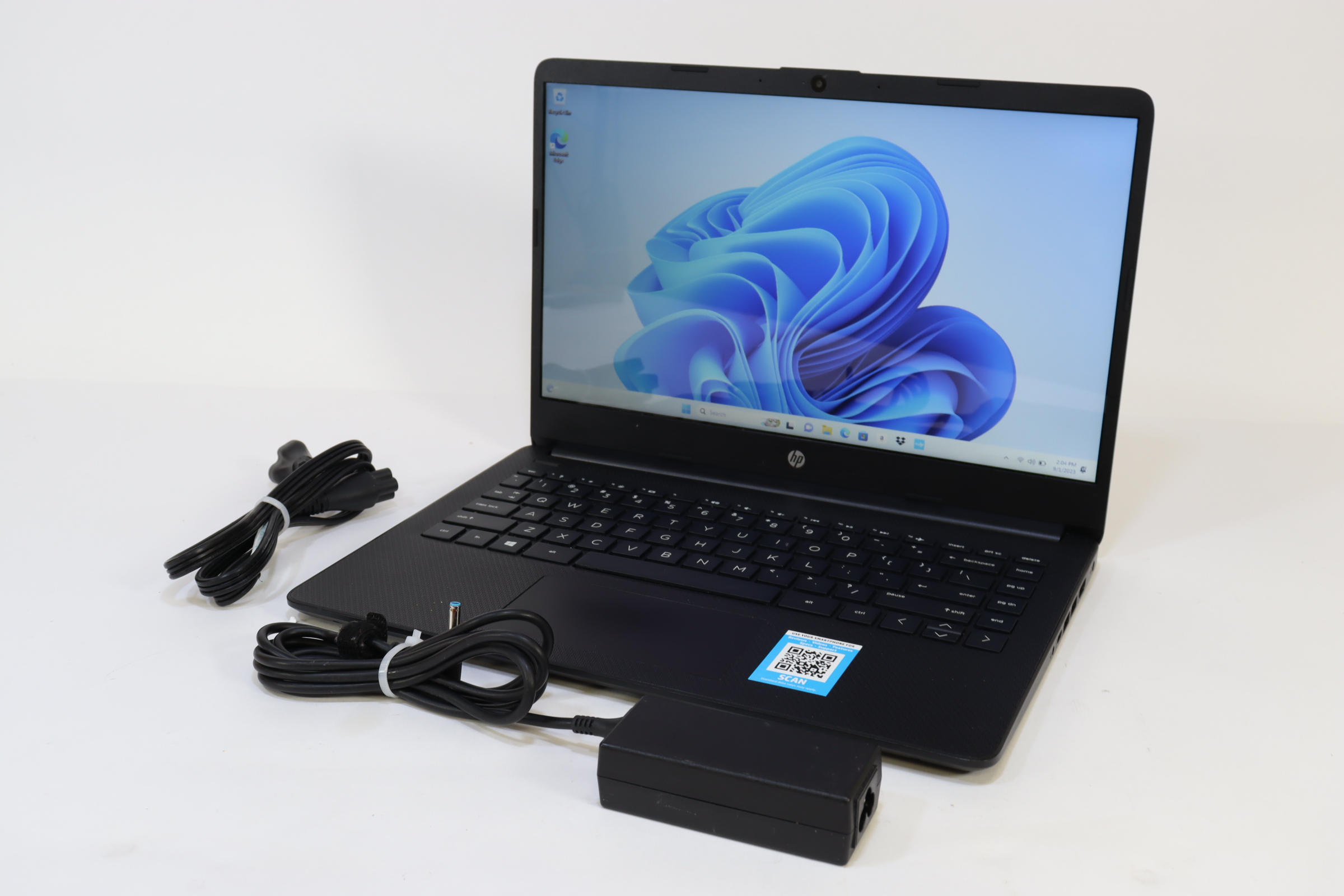 HP 14-FQ0050NR Win 10 AMD 3020e 4GB RAM 64GB eMMC 14