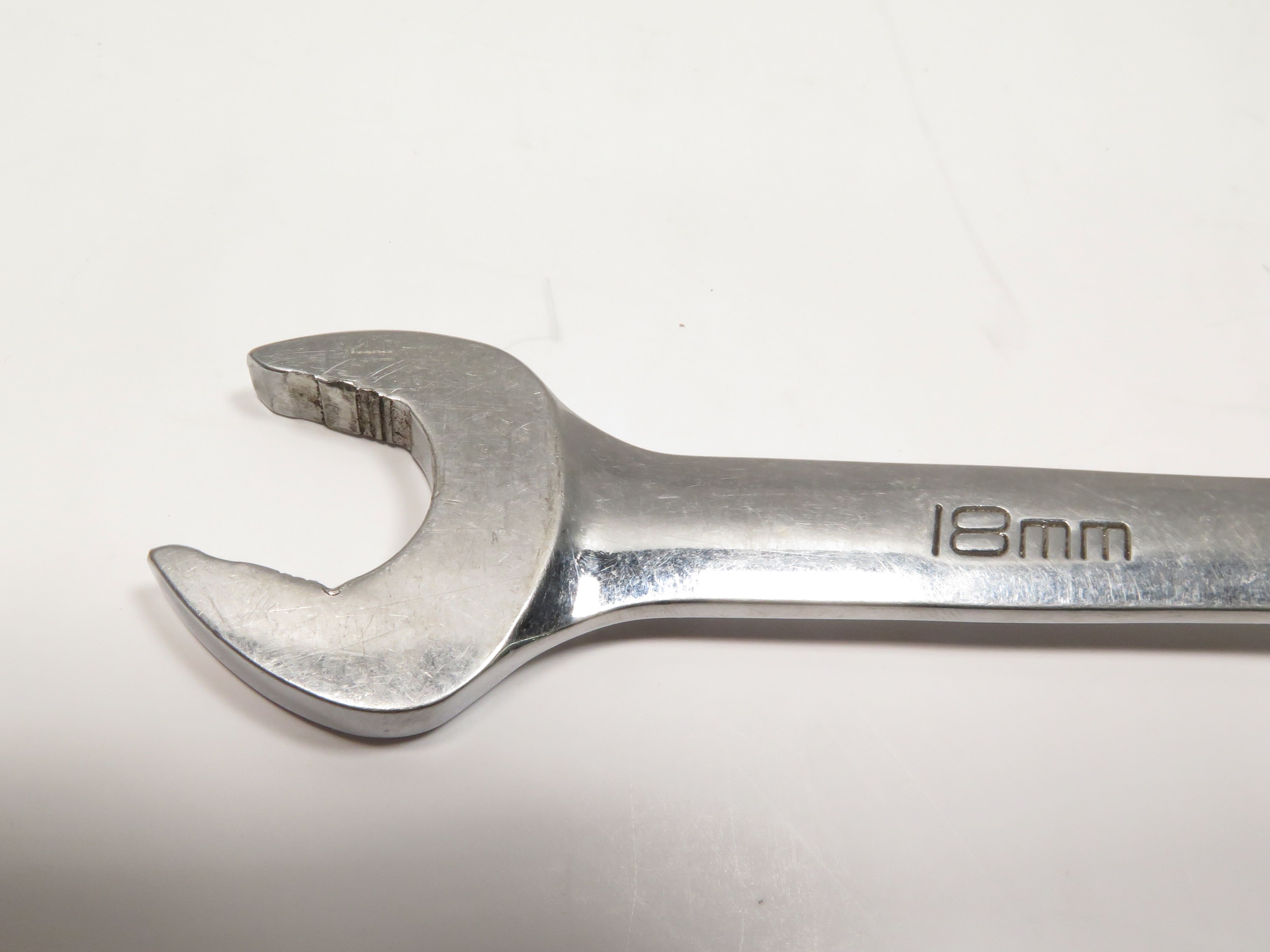 Snapon Tools SOXRRM18 9/16" 12Pt SAE Ratcheting Box OpenEnd Combination Wrench