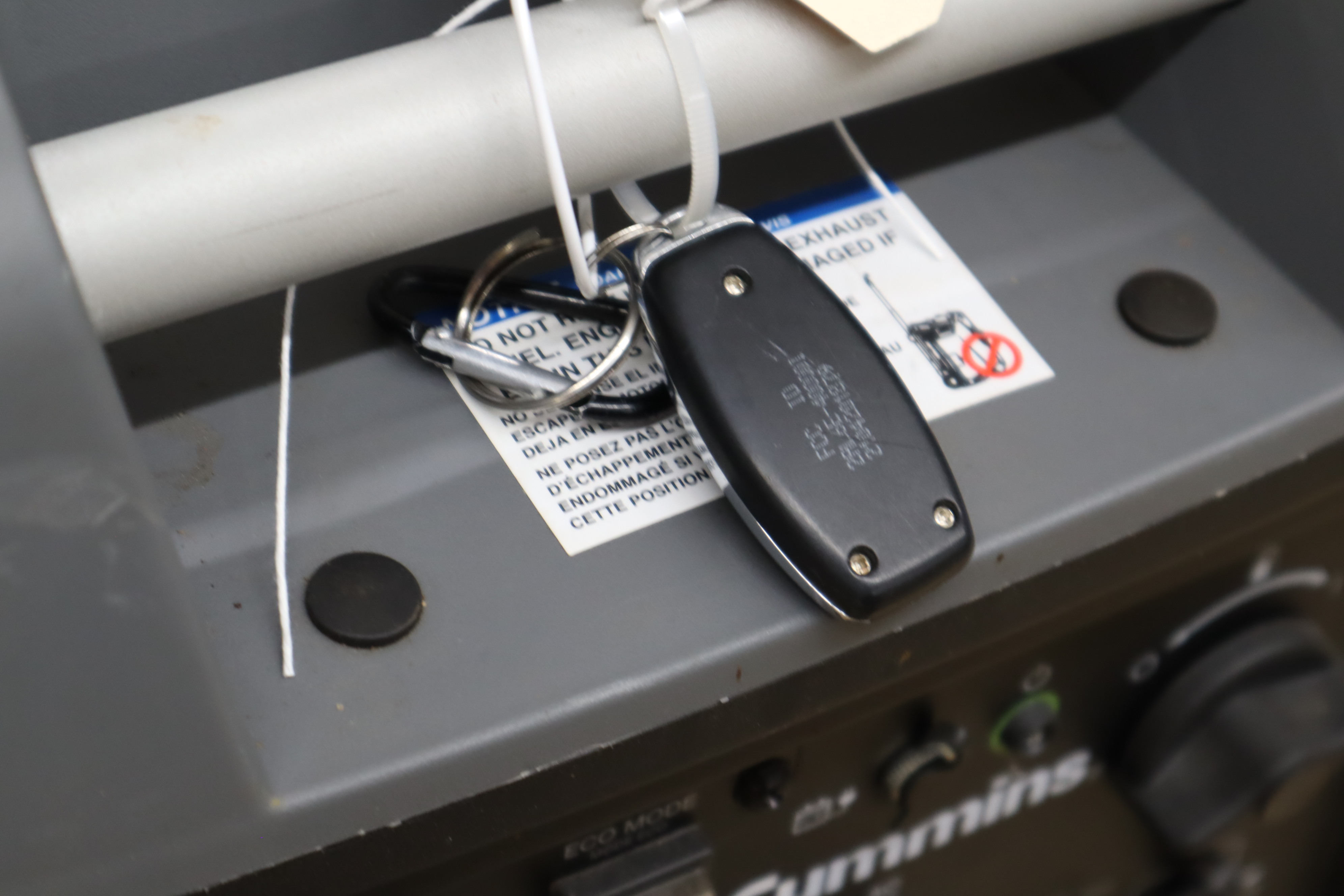 Cummins Onan P4500I Inverter Portable Generator Remote Start In Store