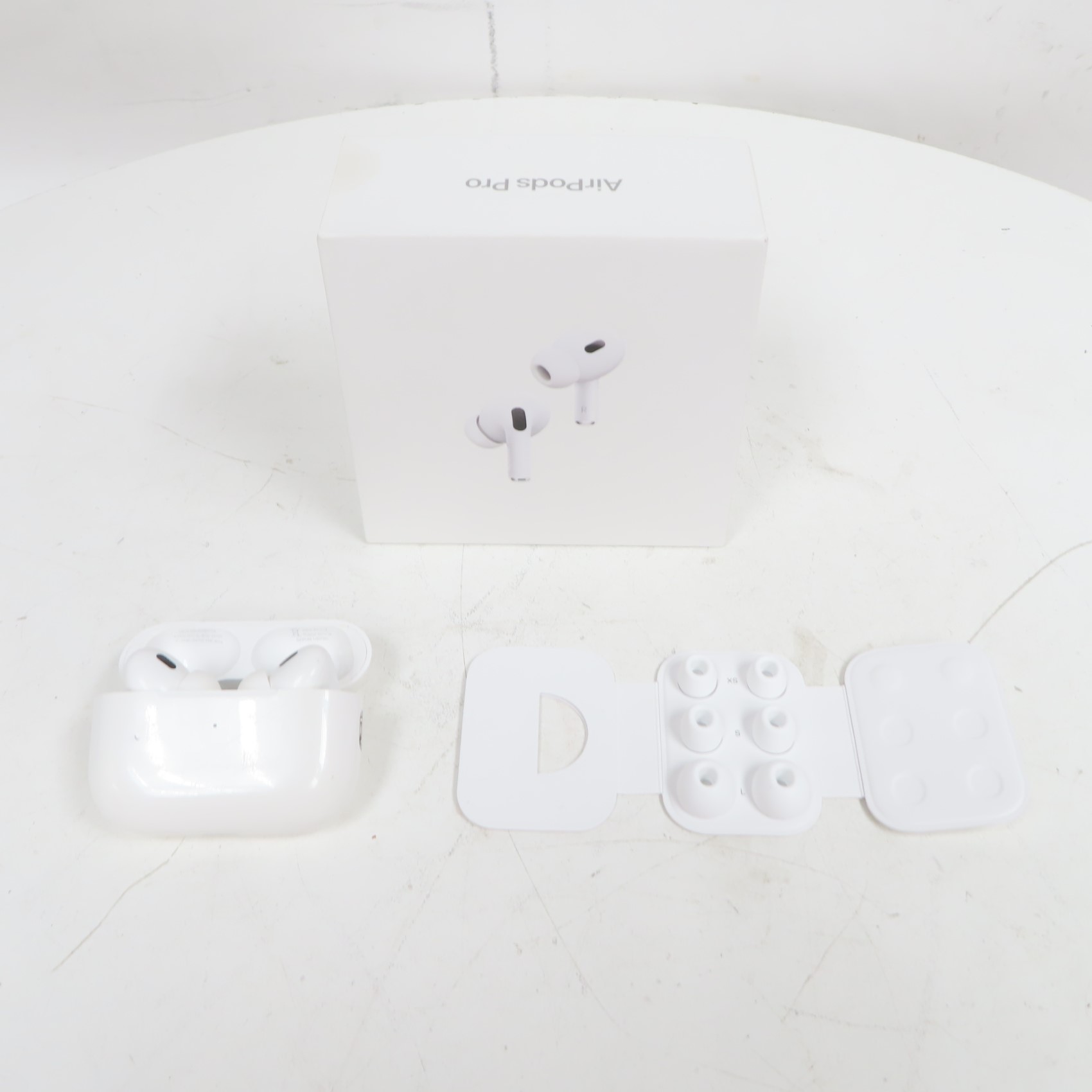 Apple MQD83AM/A AirPods Pro (2nd Gen) Wireless Bluetooth Earbuds