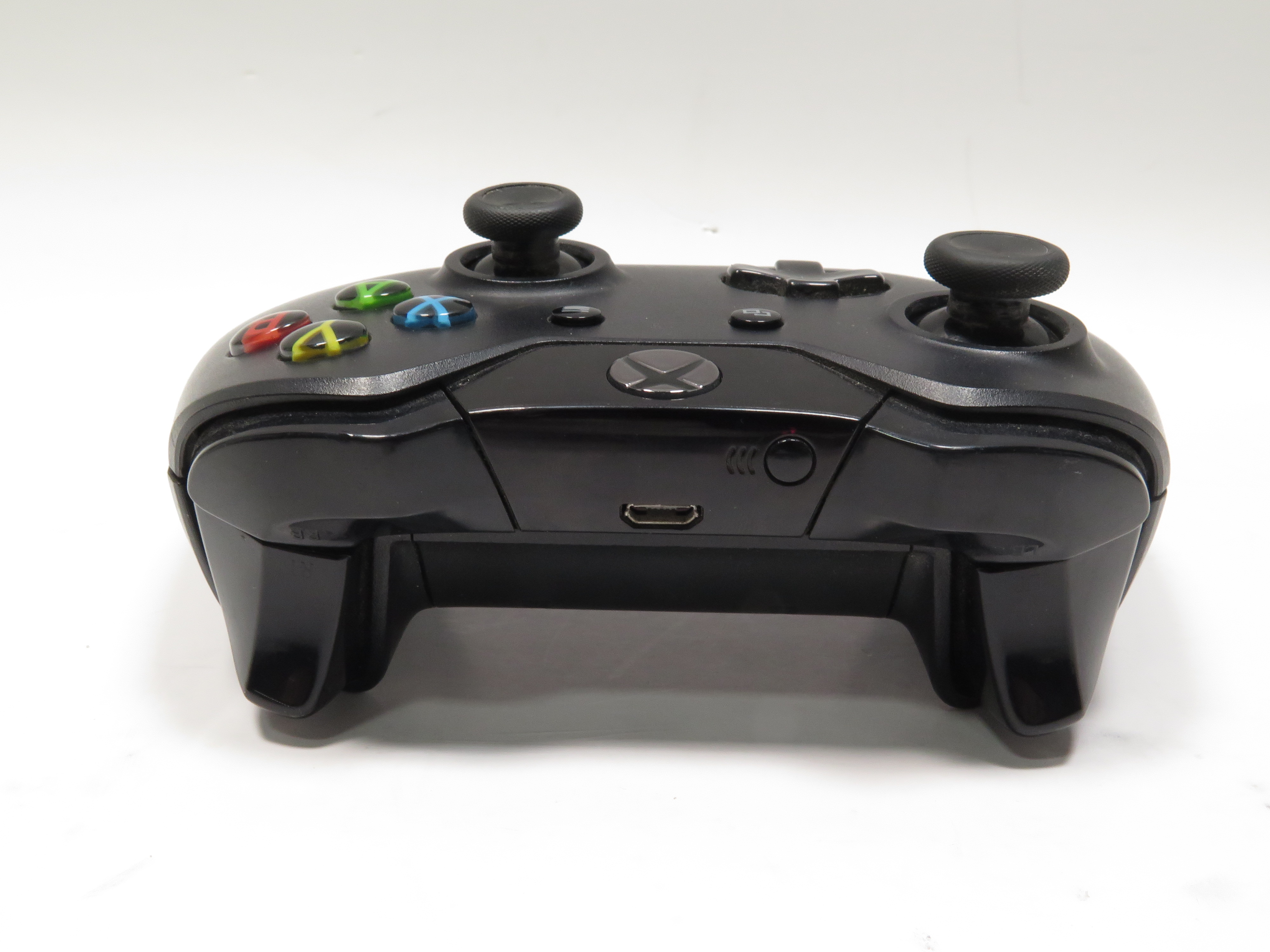 Microsoft 1537 Xbox One Wireless Controller - Black 5457