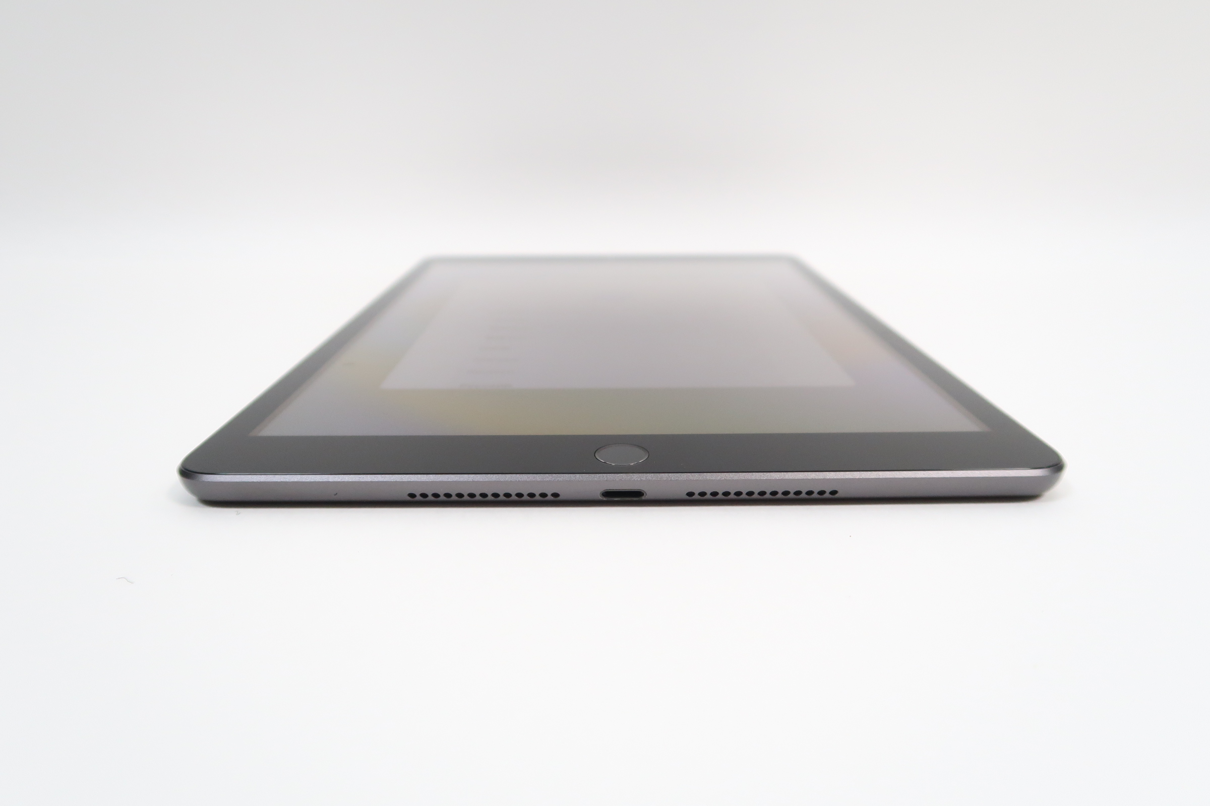 Apple MK663LL/A 10.2" iPad 9th Gen - 64GB - Wi-Fi + 4G LTE (Unlocked)