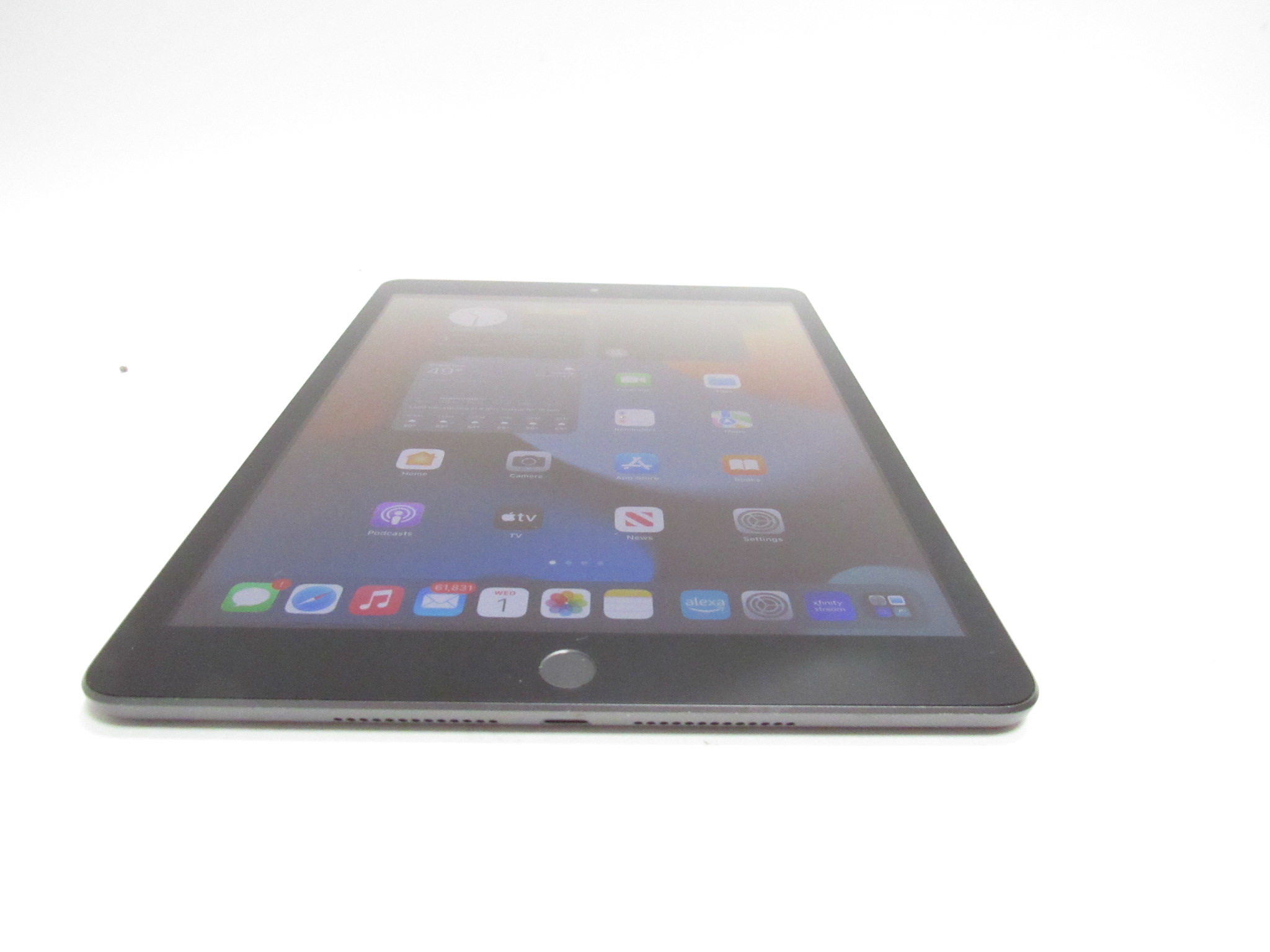 Apple iPad 9th Generation A2602 MK2K3LL/A 64GB Space Gray 10.2