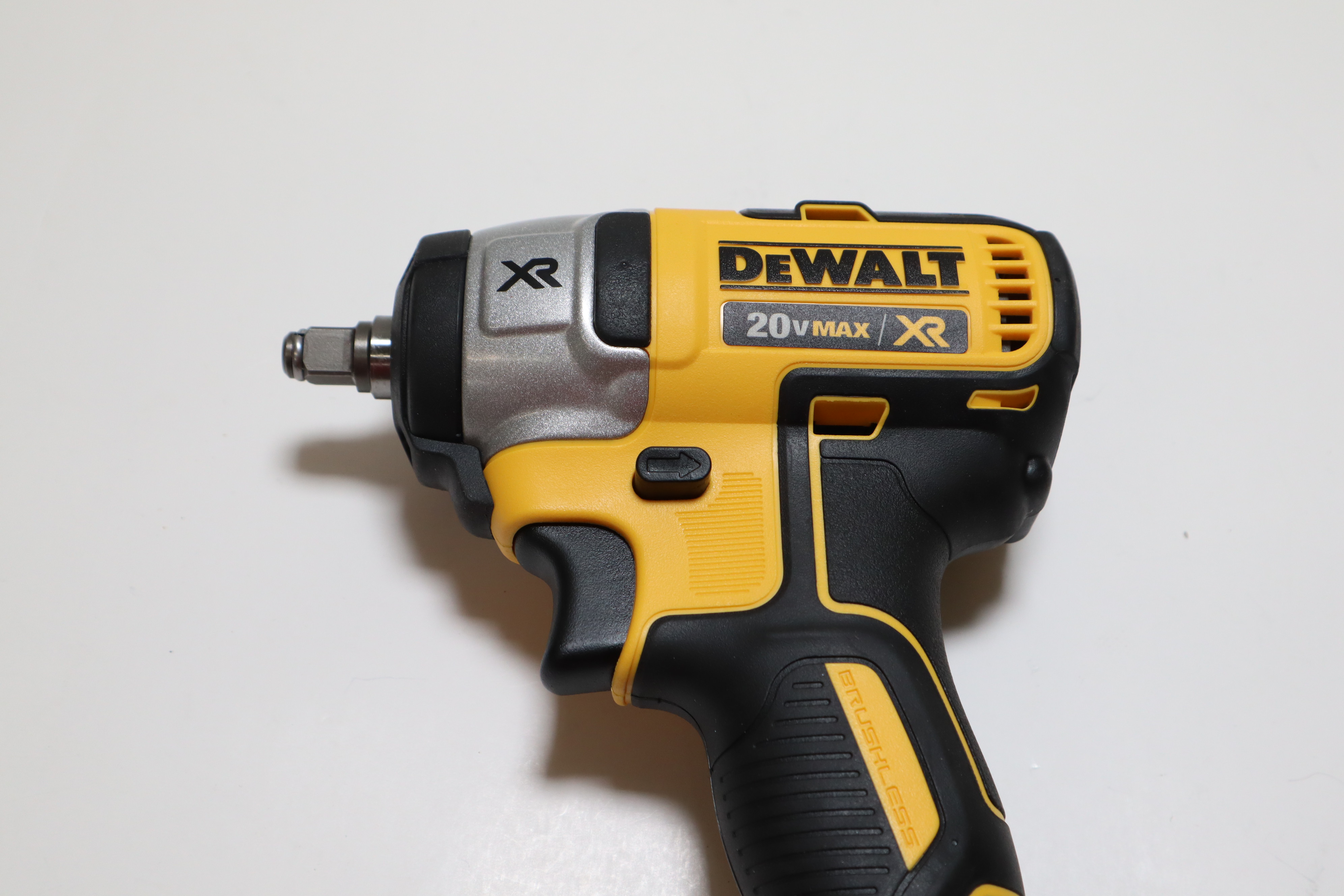 DeWalt DCF890 20Volt MAX XR Cordless Brushless 3/8 in. Compact Impact