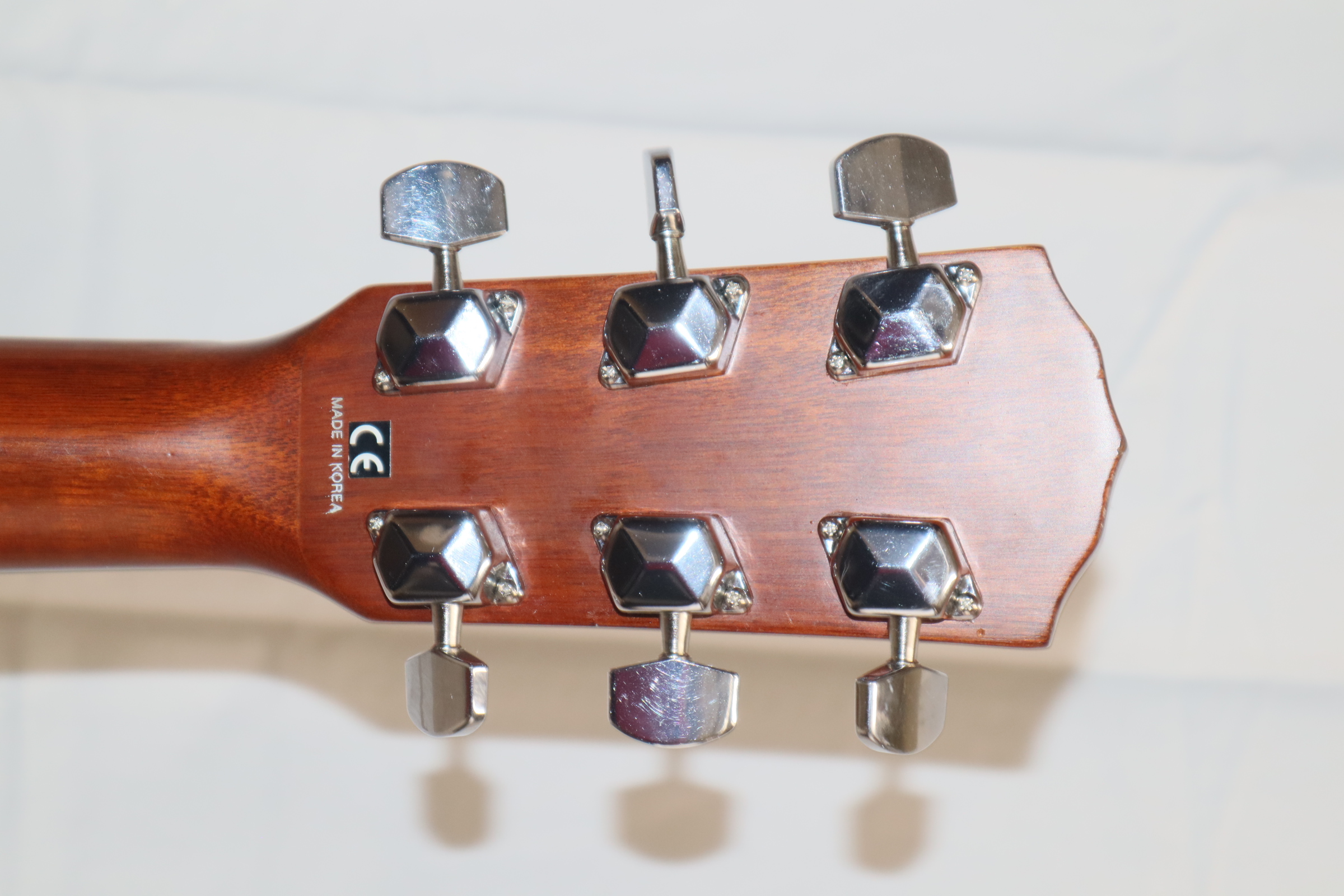 Fender DG10CE NS Natural & Tan Korean 6String AcousticElectric Guitar