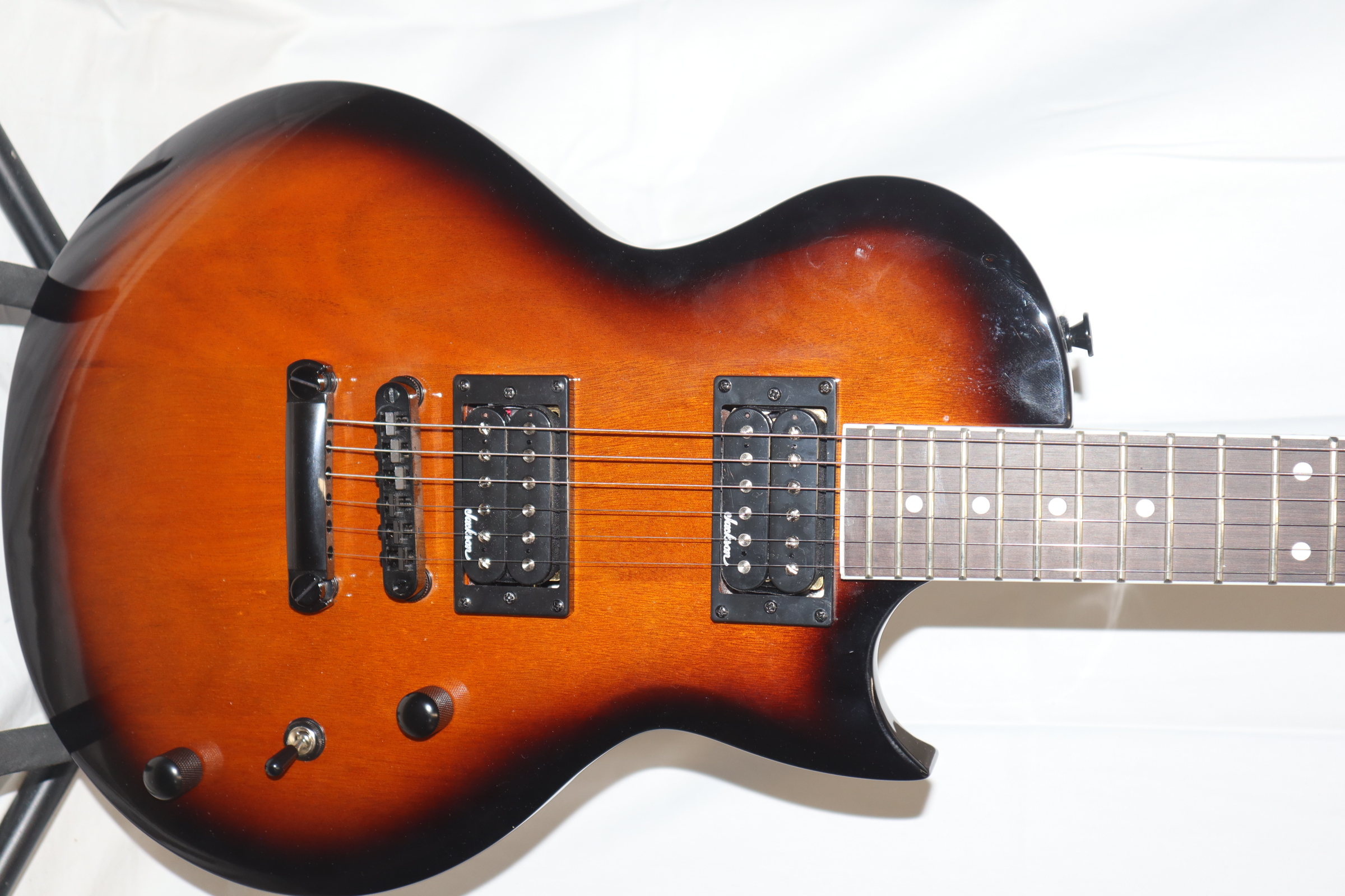 jackson tobacco burst Jackson JS22 JS Series Tobacco Burst 6-String 22-Fret Electric Guitar 0396