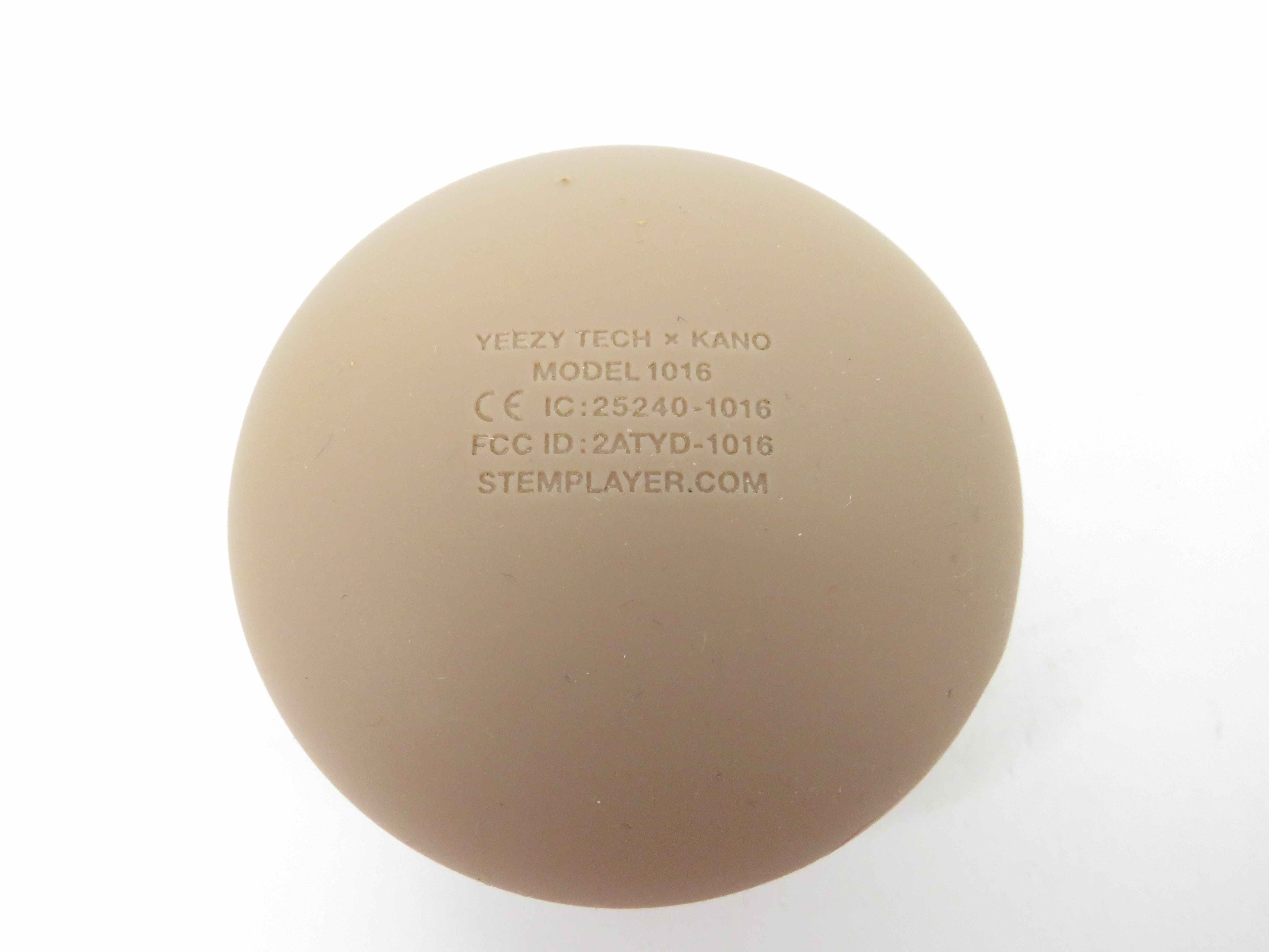 3*S様 【未使用】DONDA Stemplayer KanyeWest カニエ Kanye West DONDA Stem Player 2022 - Tan (Near Mint) Used