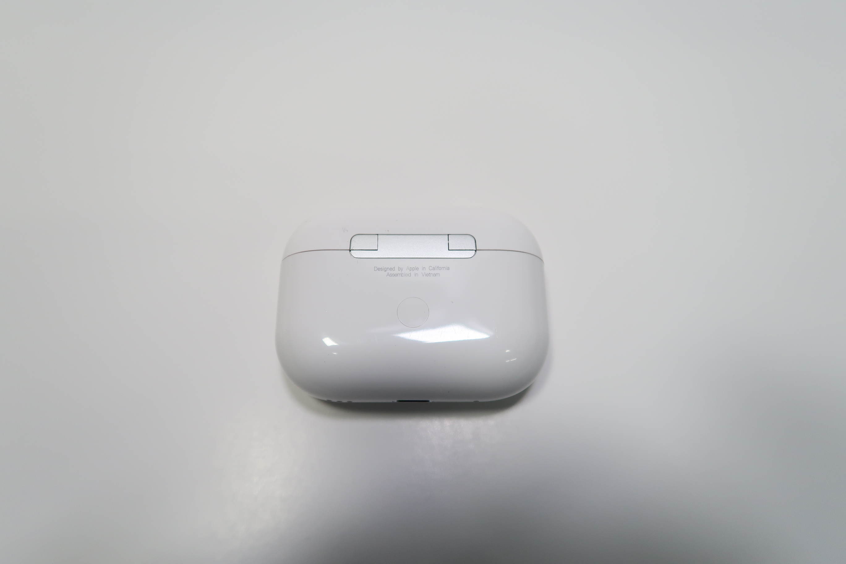 Apple AirPods Pro 2nd Gen A2700 Active Noise Cancelling Wireless