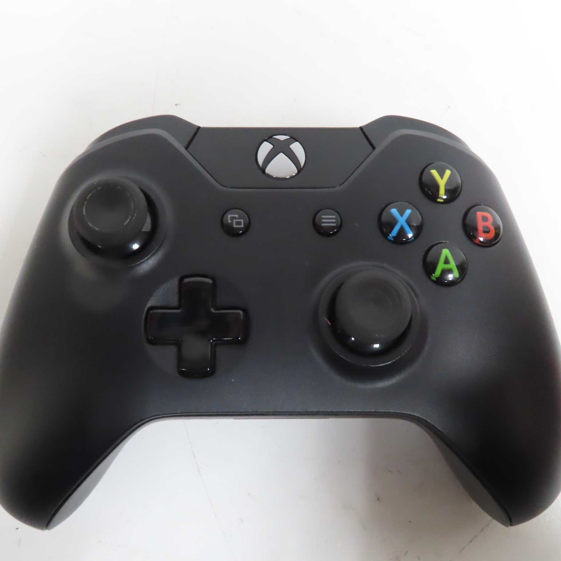 Microsoft 1697 Xbox One Wireless Controller for Xbox One/PC - Black (1123)