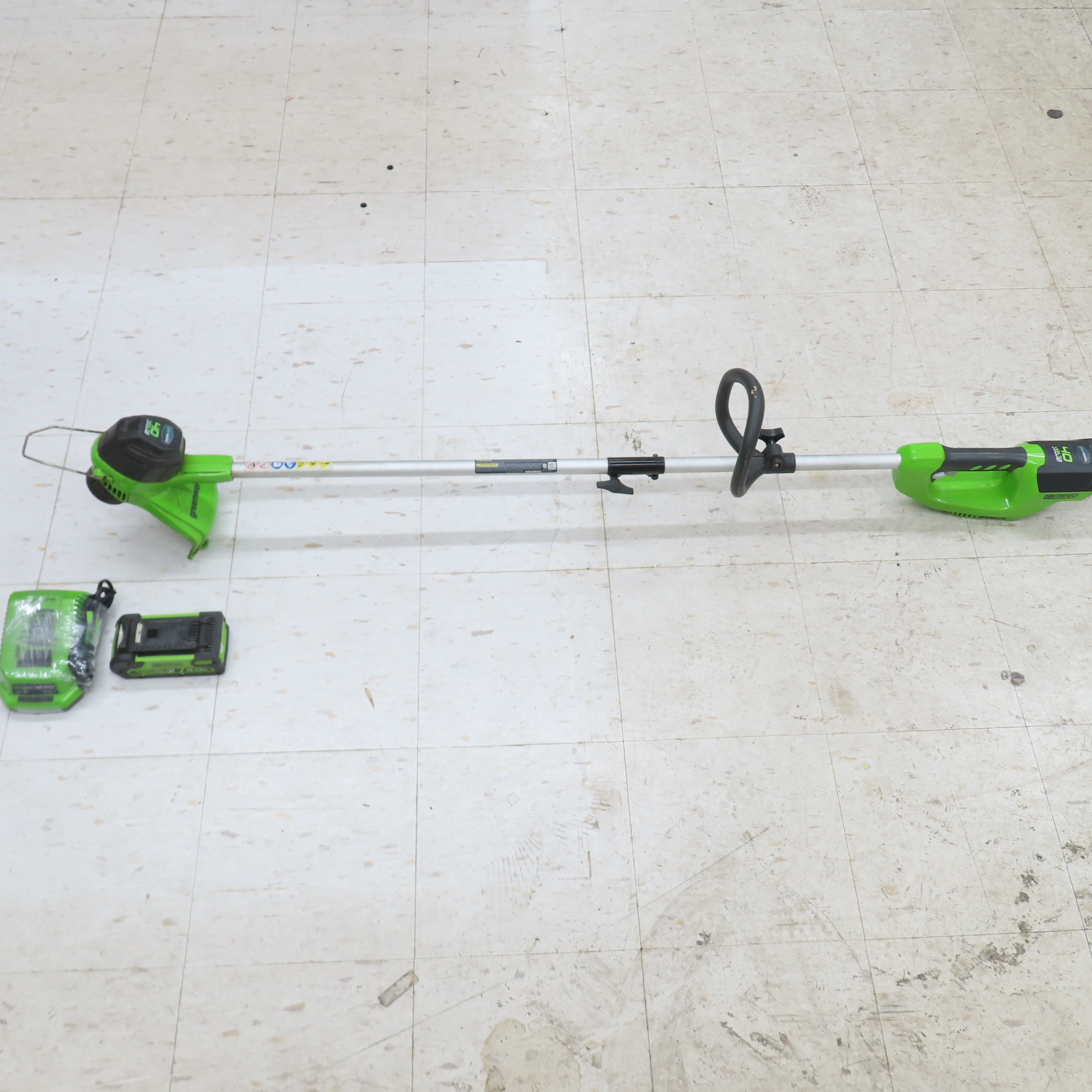 Greenworks 40V 12 Cordless String Trimmer, 2.0Ah Battery and Charger  Included