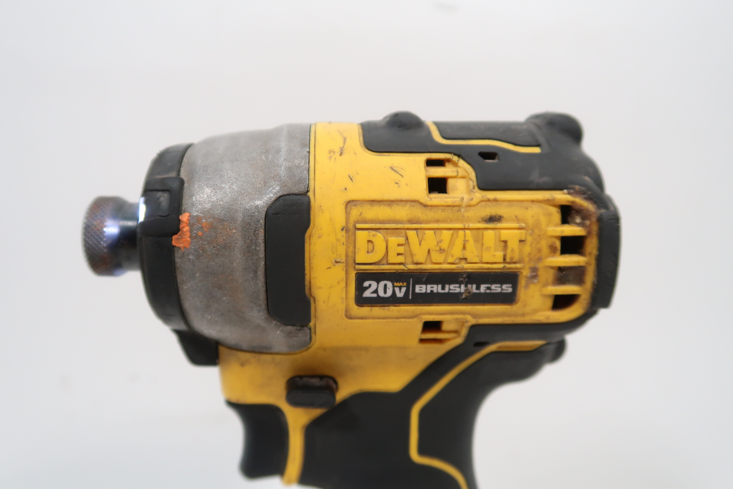 DeWalt DCF809 20V MAX Cordless Brushless Compact 1/4 in. Impact Driver