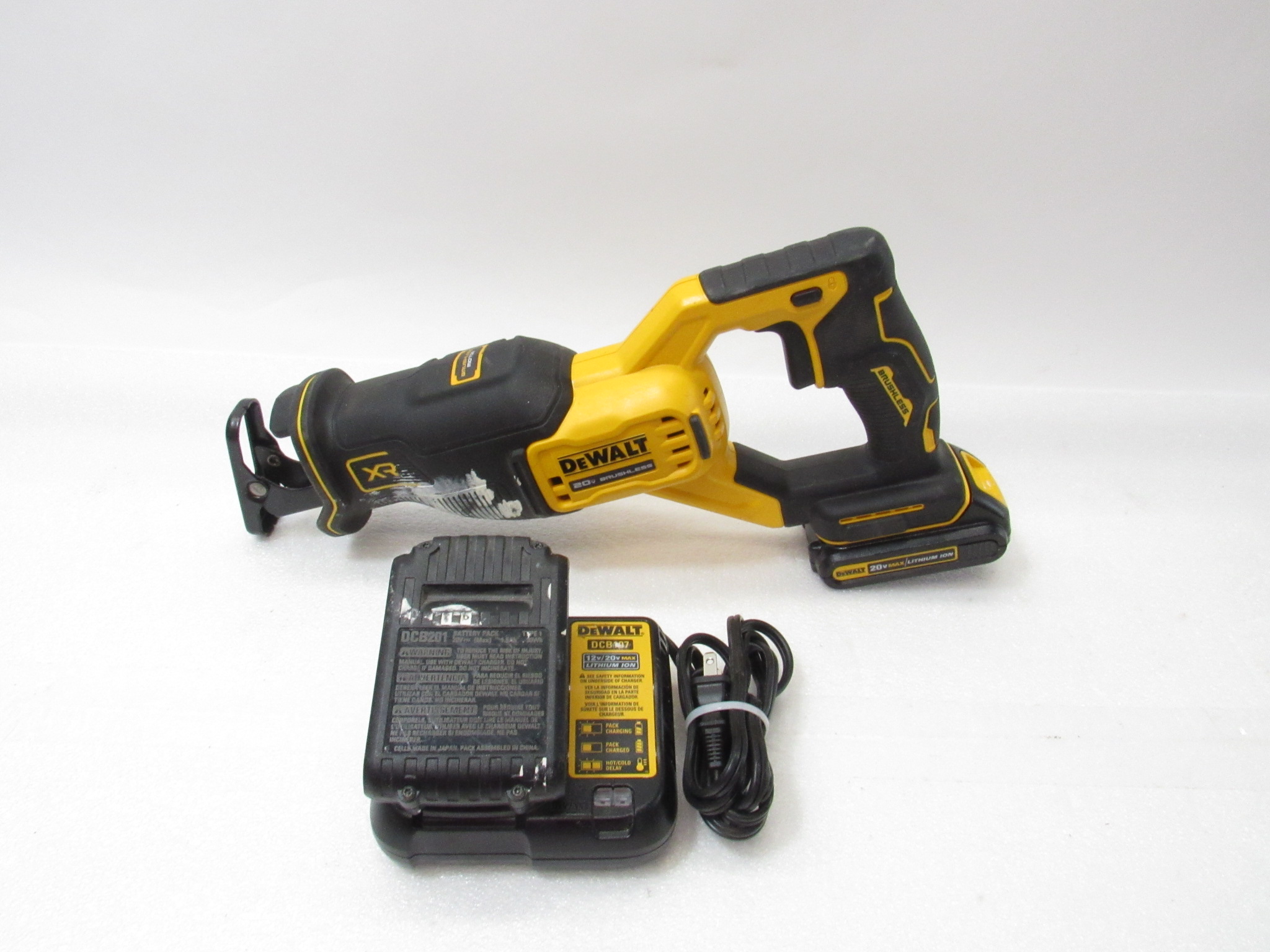 DeWalt DCS382 20V MAX XR Brushless Cordless Reciprocating Saw