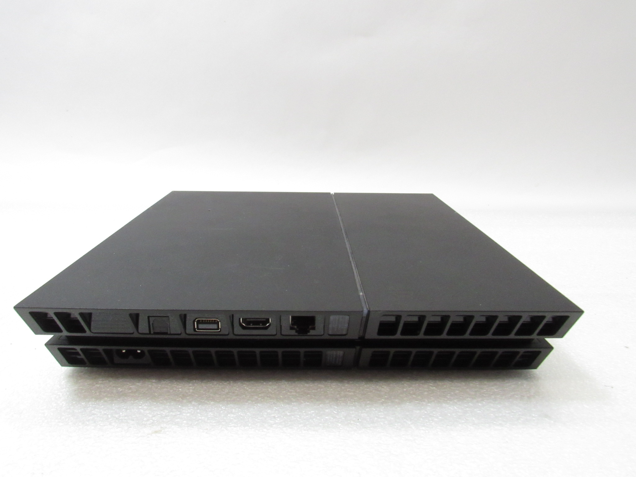 playstation 4 cuh 1208a