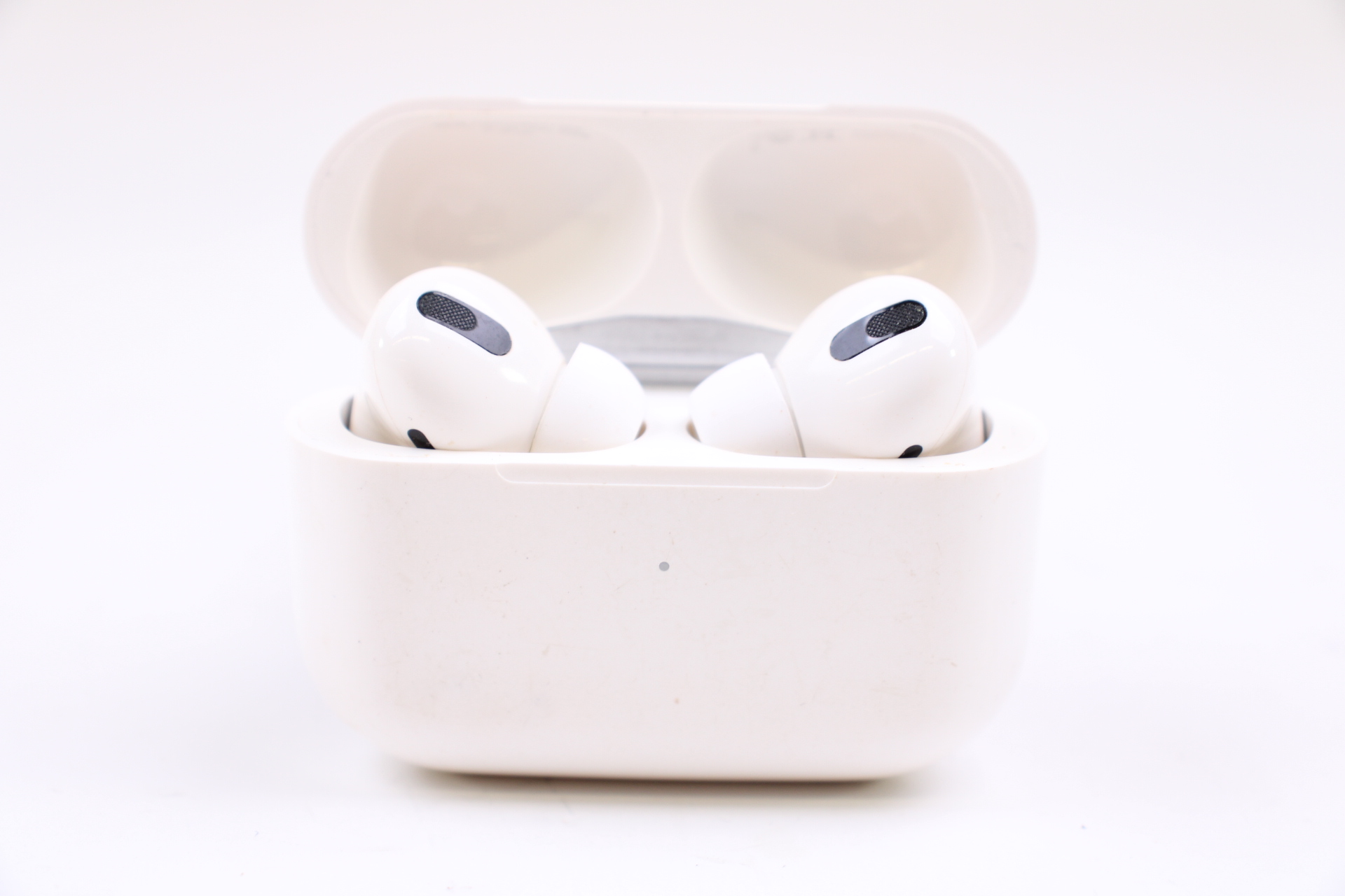 Apple AirPods Pro MLWK3AM/A MagSafe Wireless Bluetooth Headphones