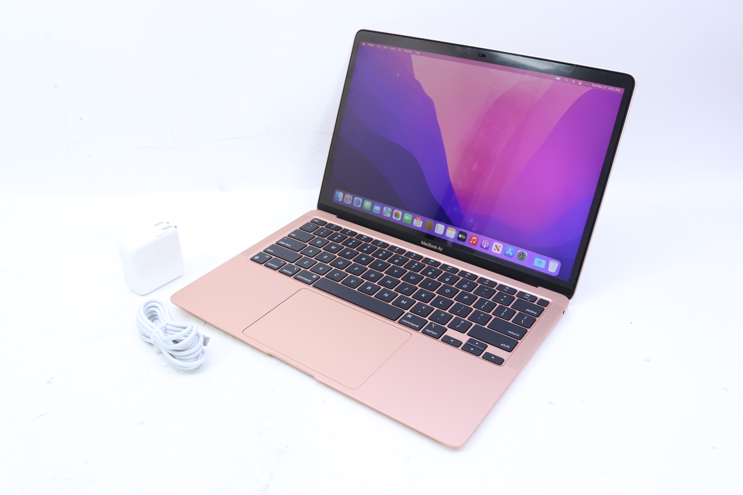Apple MacBook Air (2020) MGN73LL/A M1 3.2GHz 8GB Unified RAM 512GB