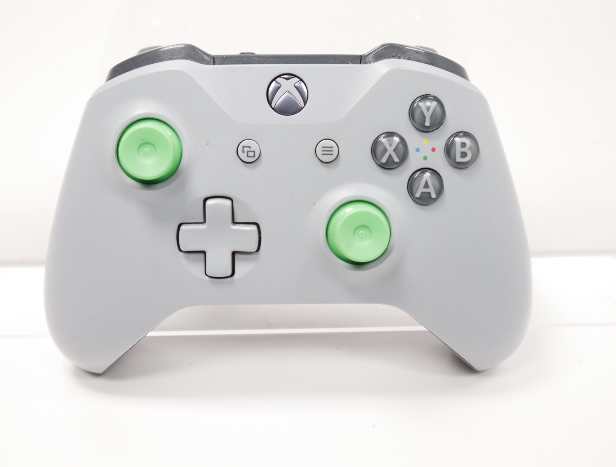 Official Microsoft Xbox One Gray/Green outlets Wireless