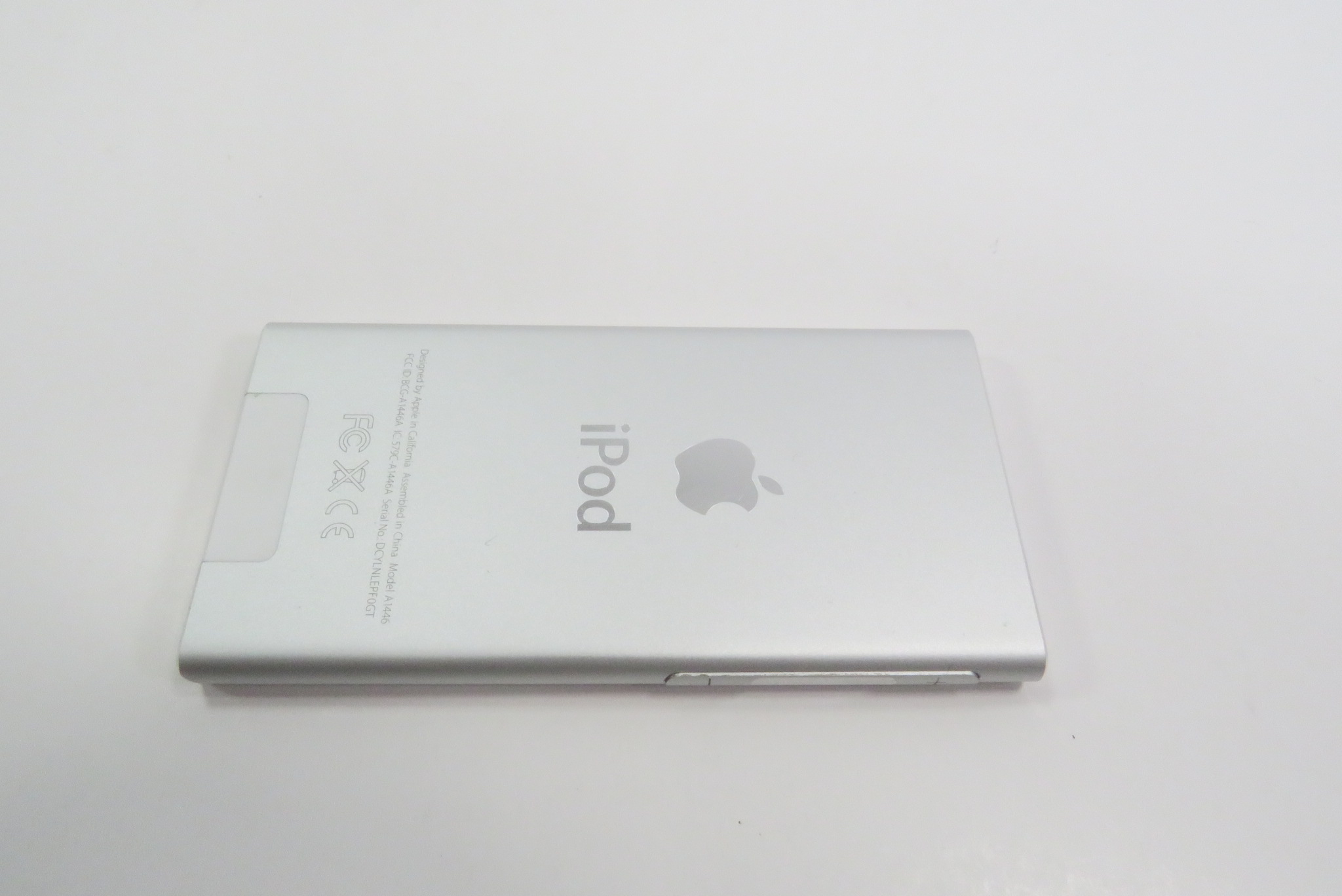 Apple iPod Nano 7th Gen A1446 16GB 2.5