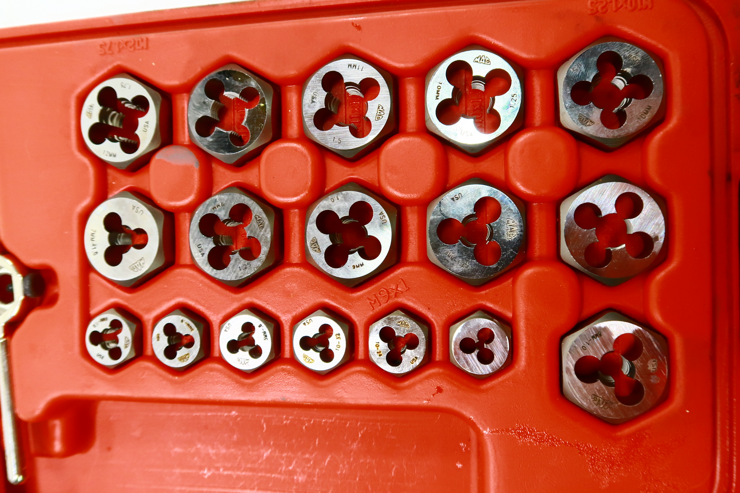 トップス tpablow187 IK Multimedia - Black 76 Limiting Amplifier