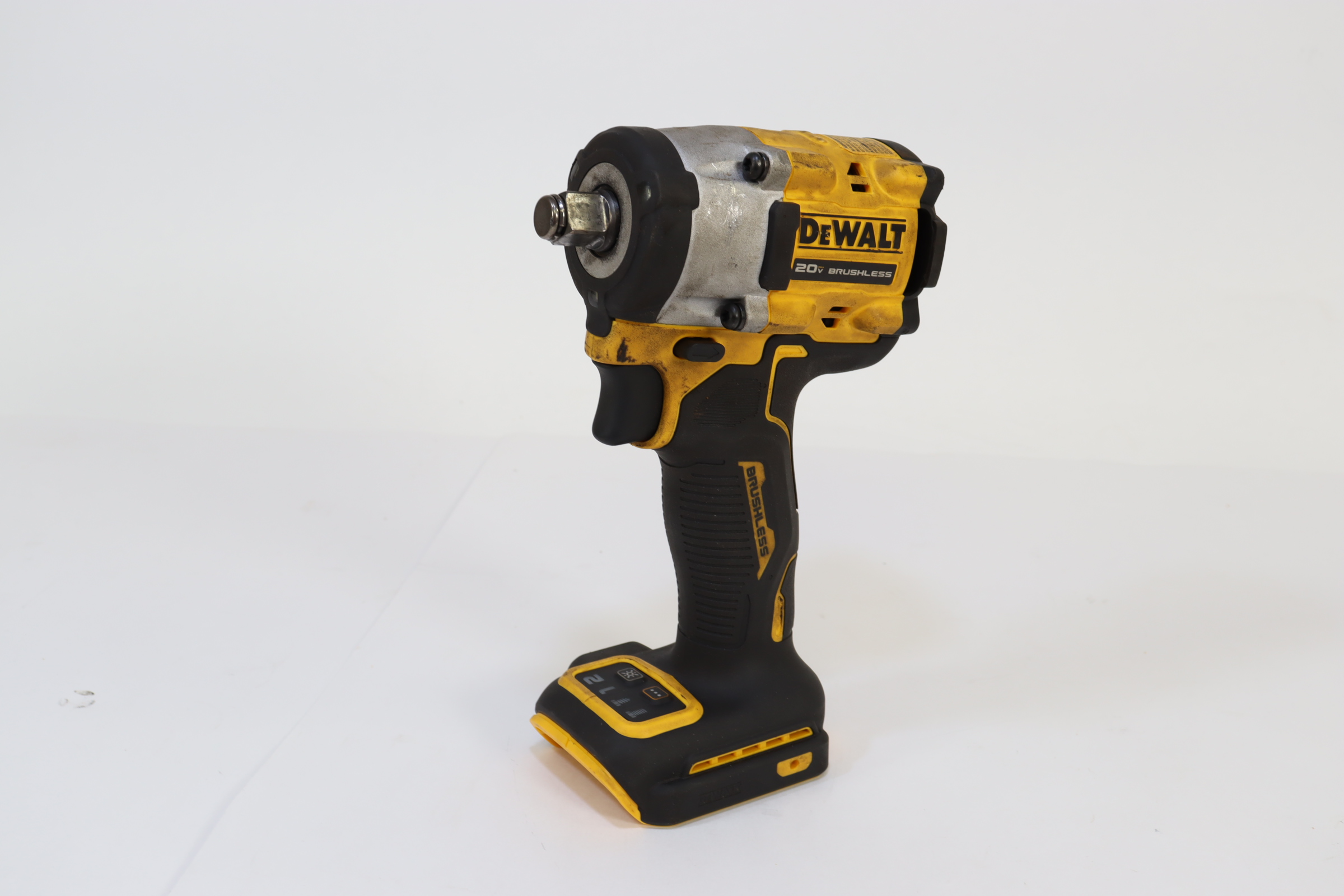 Dewalt Impact Wrench Dcf921 Atomic 20-volt Max Cordless Brushless 1 2