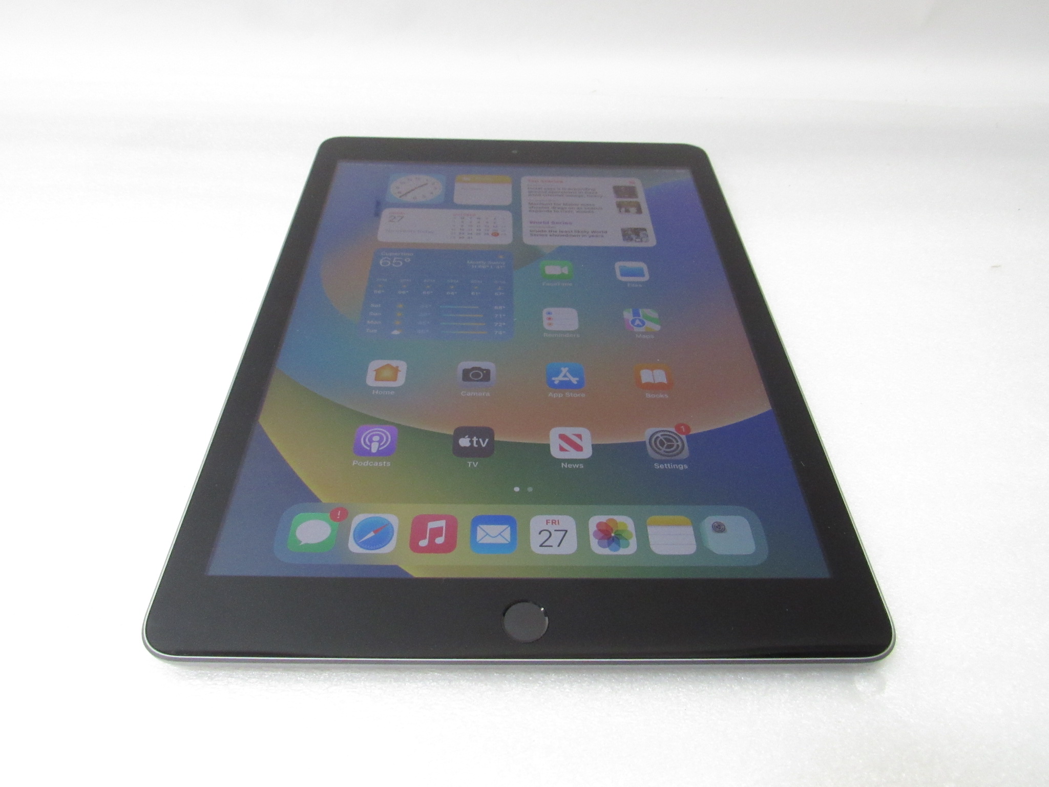 Apple iPad MP2F2LL/A 5th Gen. WiFi Only 32GB Storage Space Gray Tablet