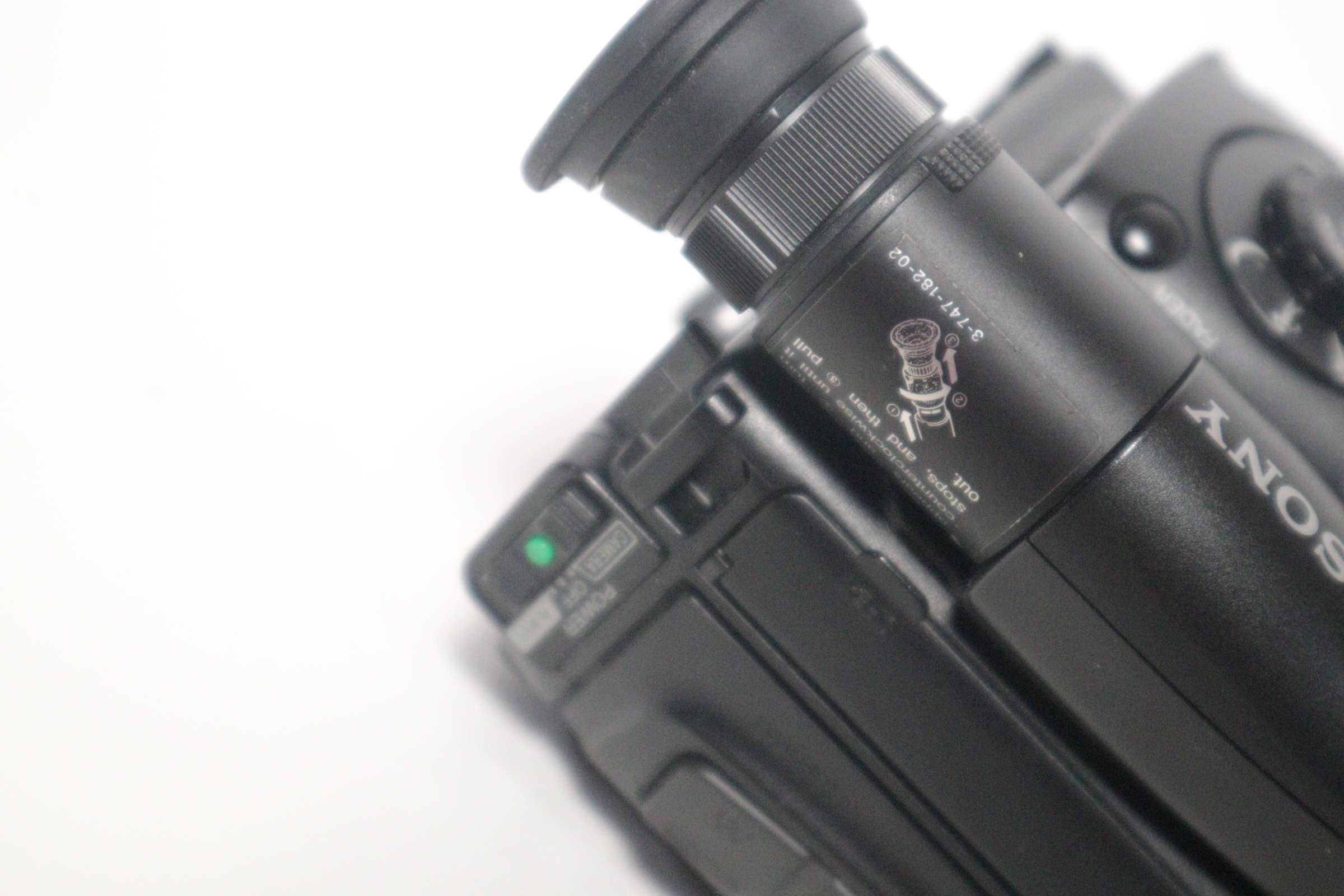 Sony CCD-TR61 Black Wide Angle 10x Hi-Fi Stereo 8 Video