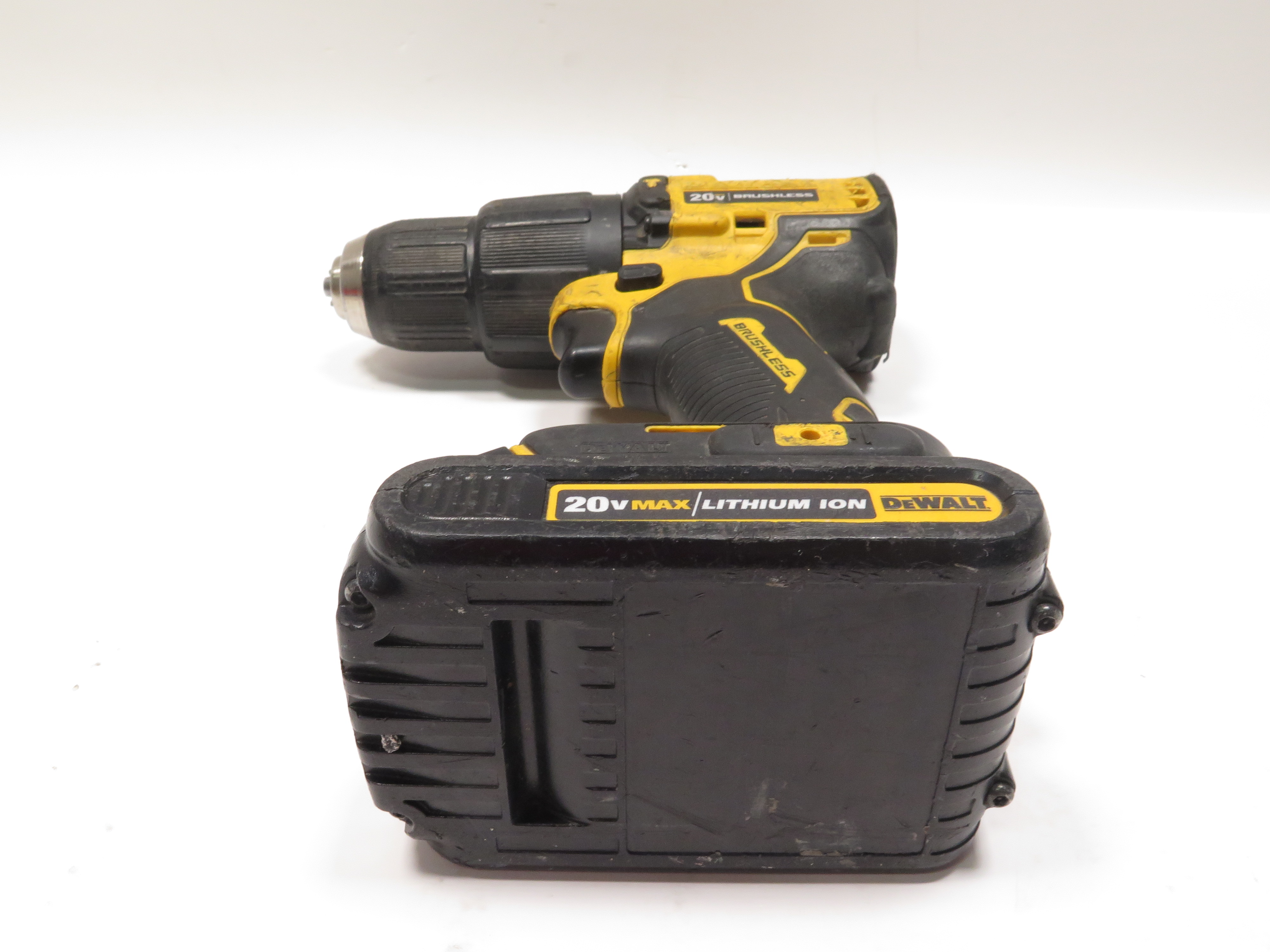 DeWalt DCD709 ATOMIC 20V MAX Cordless Brushless Compact 1/2