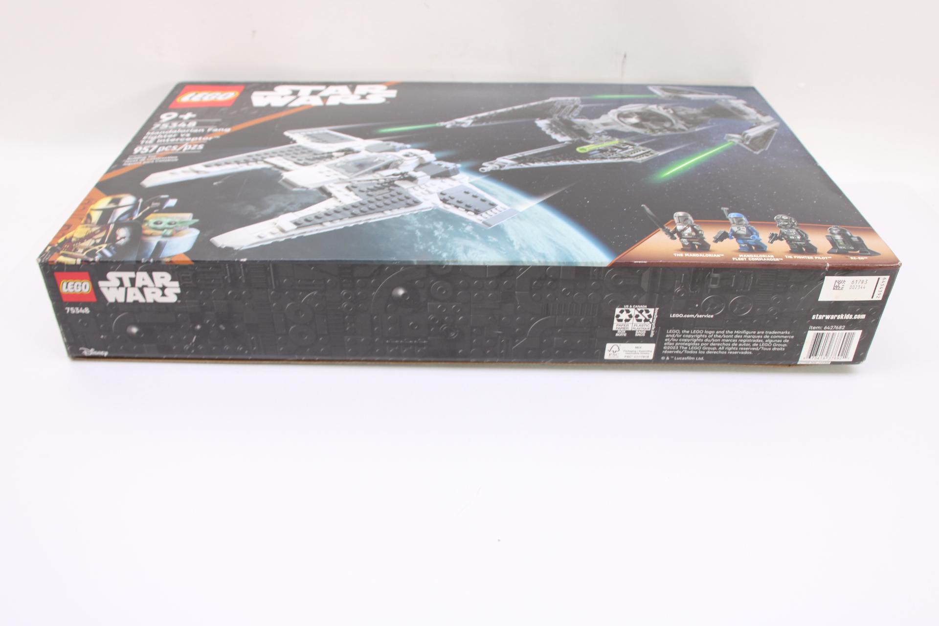 LEGO 75348 Star Wars: Mandalorian Fang Fighter Vs. TIE Interceptor ...
