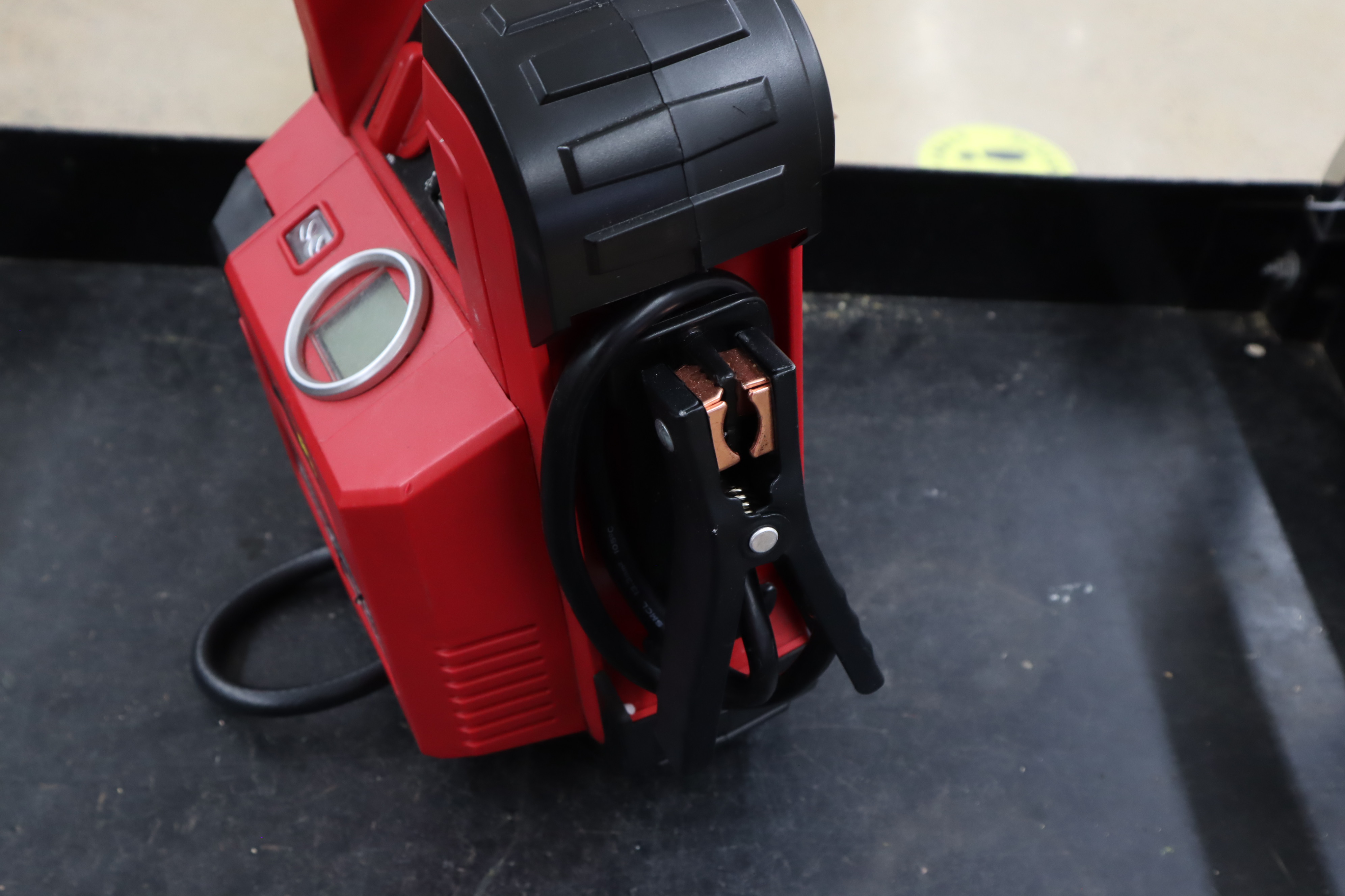 Everstart 750A Jump Starter Air Compressor Unit 120 PSI Local Pickup 8677