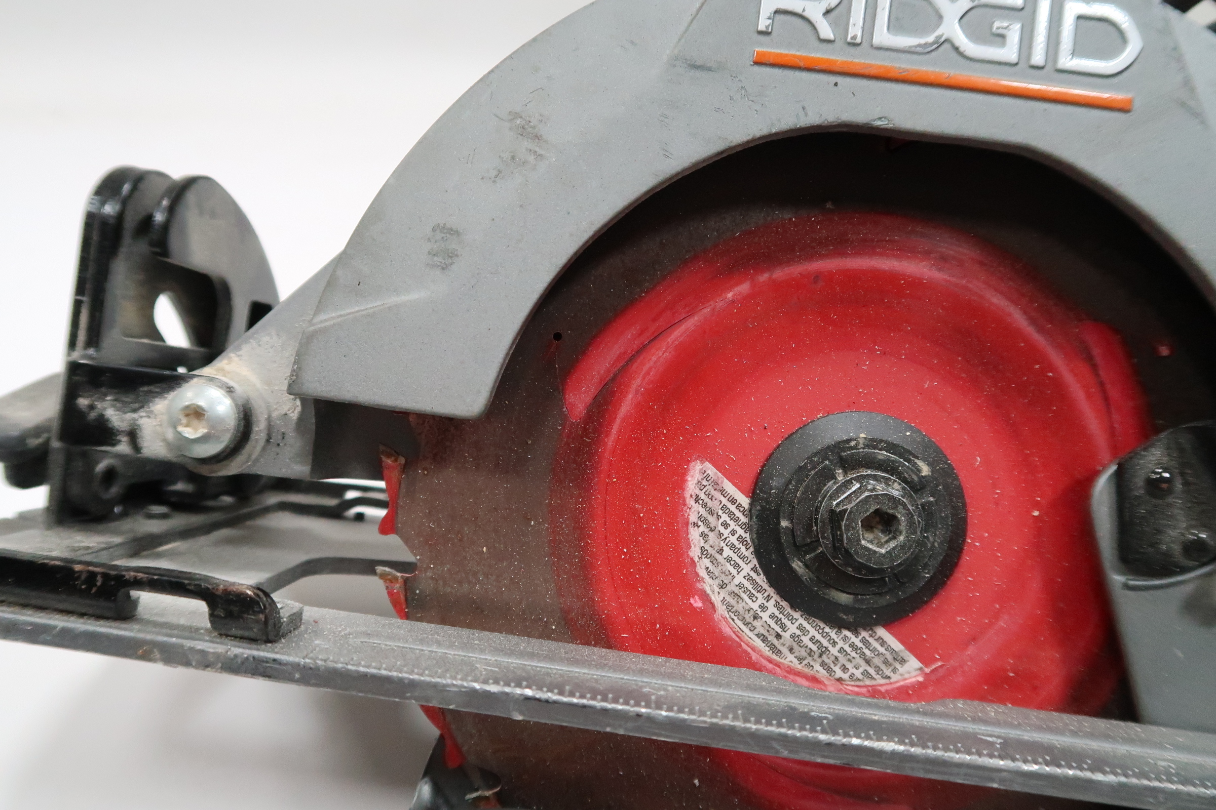 Ridgid R32104 THRUCOOL 15 Amp 7-1/4 Worm Drive Circular Saw 7924