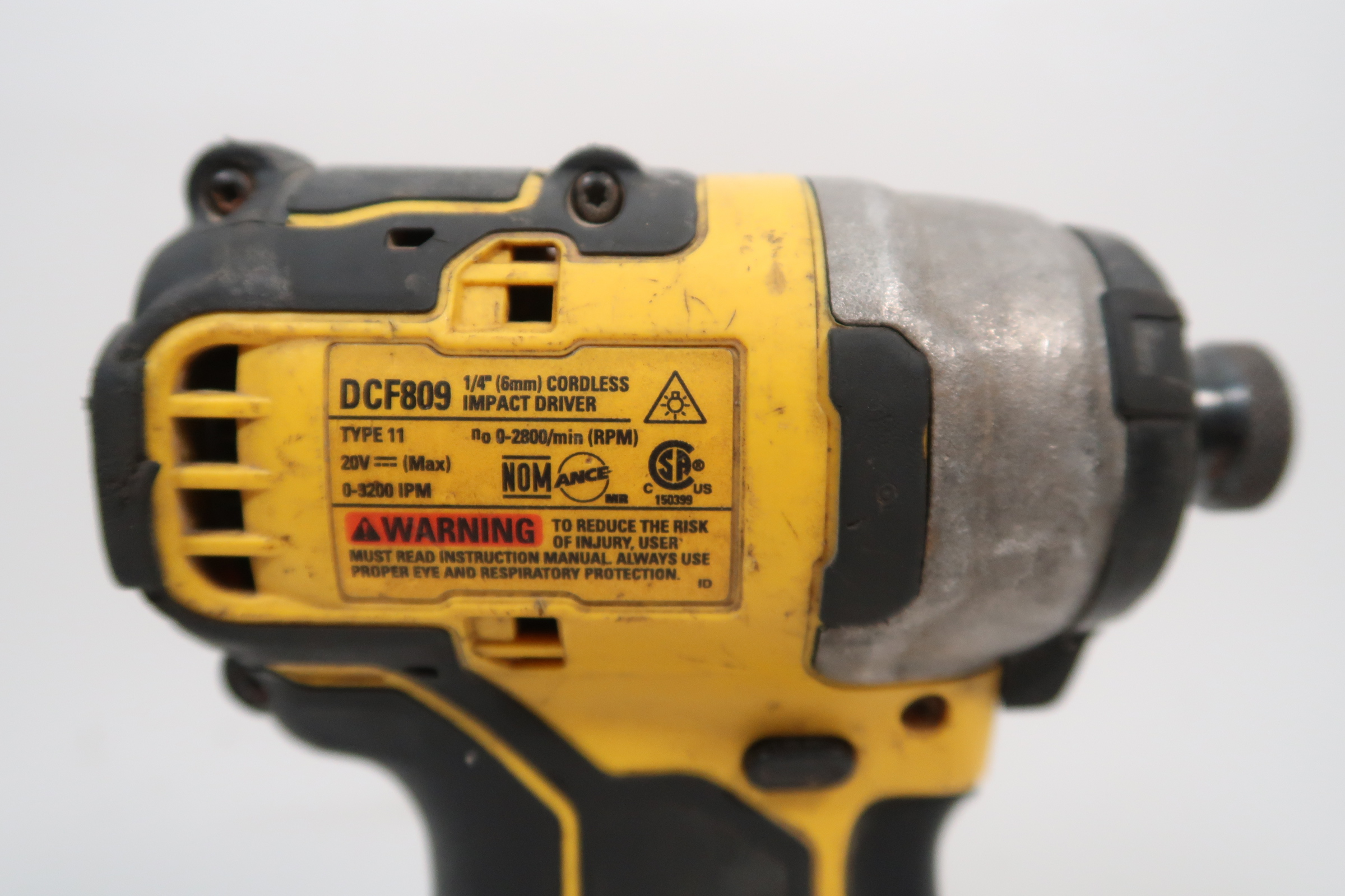 DeWalt DCF809 20V MAX Cordless Brushless Compact 1/4 in. Impact Driver