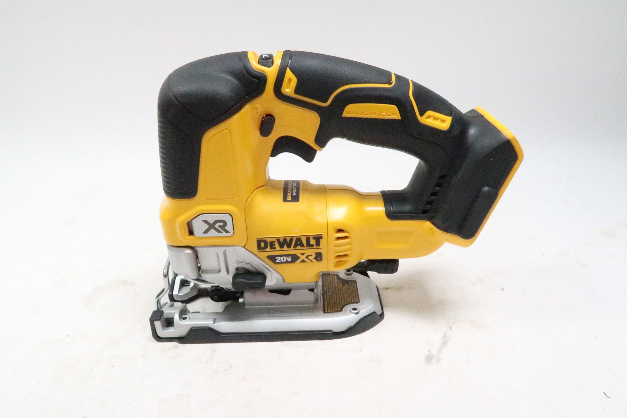 DEWALT DCS334 20-Volt MAX XR Cordless Lithium-Ion Brushless Jigsaw