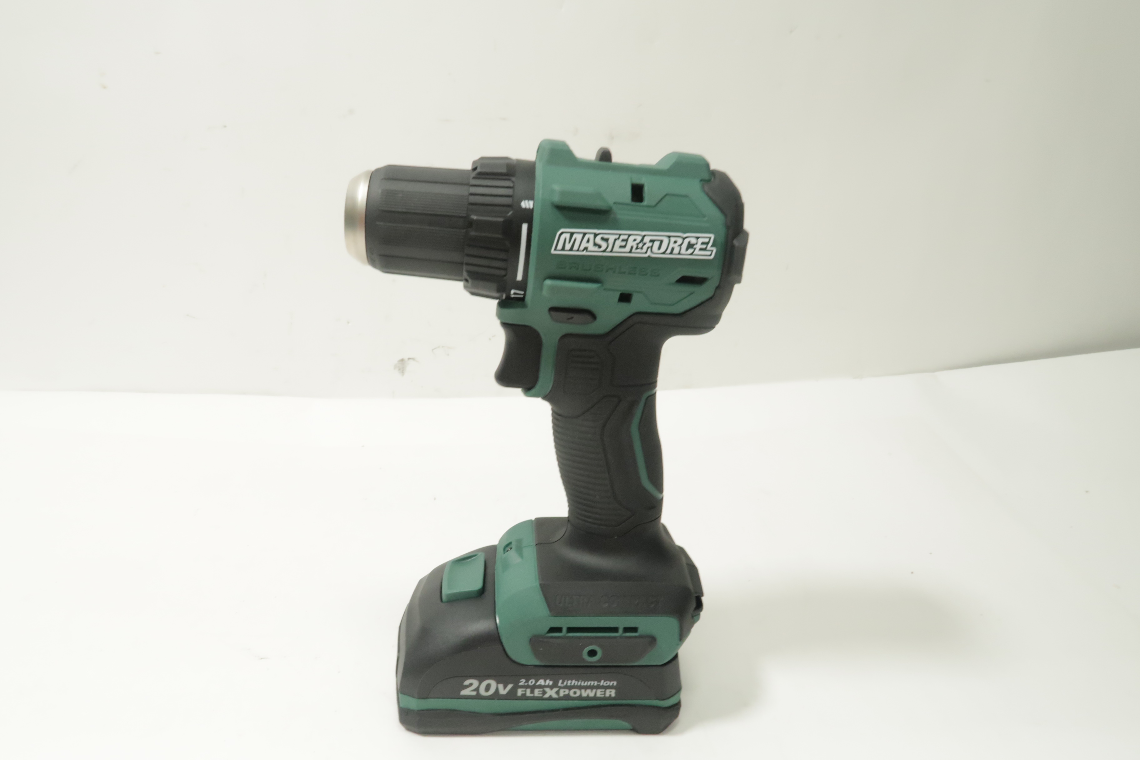 Masterforce 7532 20Volt Cordless 1/2" Drill Kit