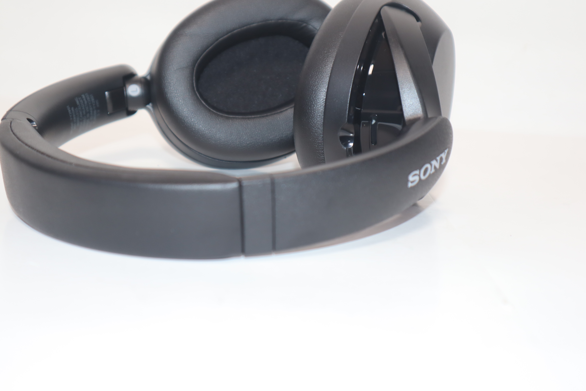 Sony YY2951 WHXB910N Black Wireless Noise Canceling Stereo Bluetooth