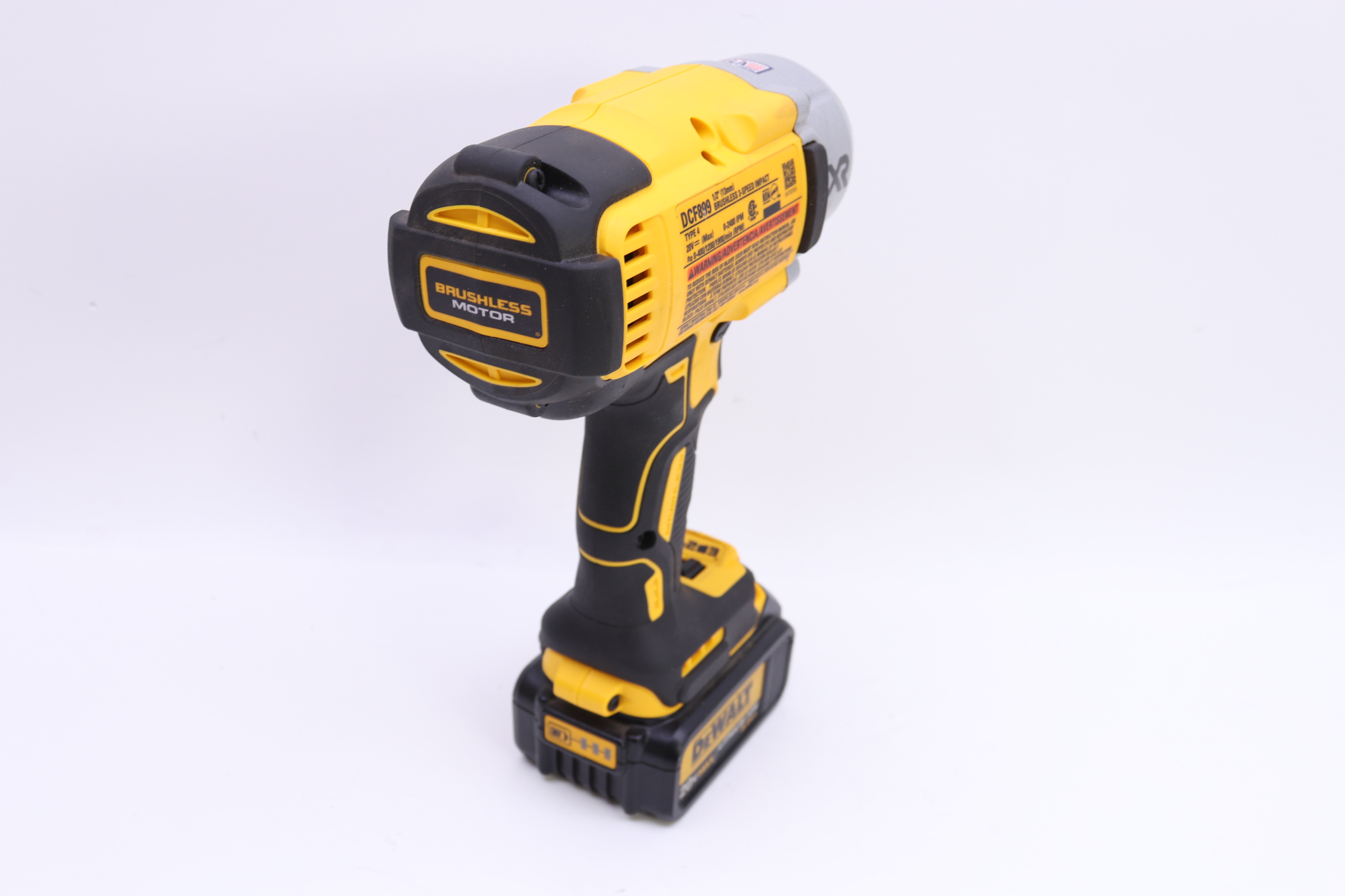 DeWalt DCF899H 20V MAX XR Cordless Brushless 1/2 in. High Torque Impact