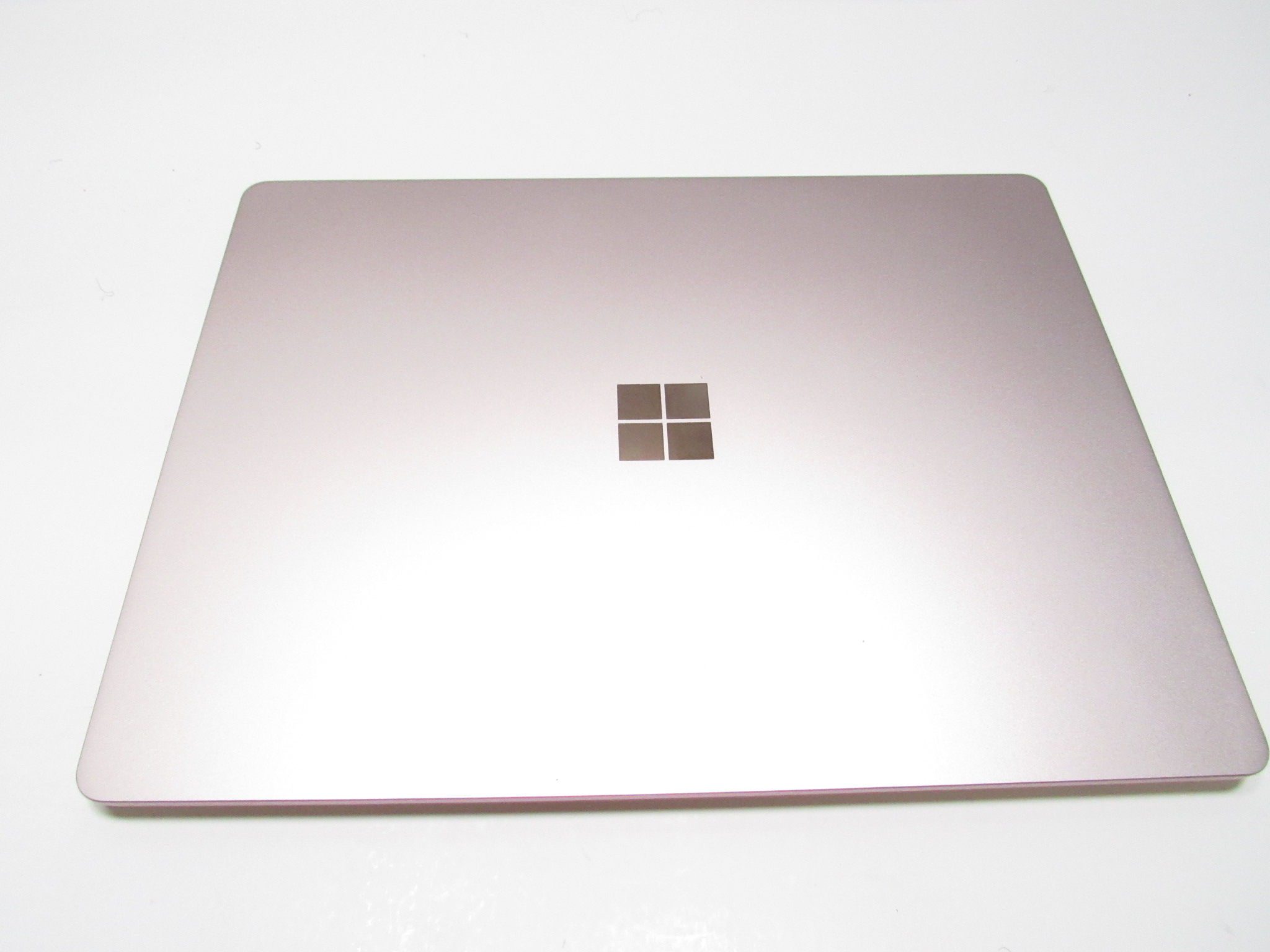 Microsoft Surface Laptop Go 1943 Core i5-1035G1 1GHz 8GB RAM