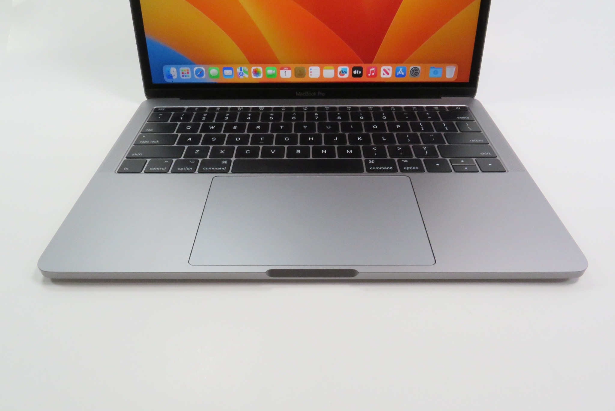 Apple MacBook Pro (2017) MPXQ2LL/A Core i5-7360U 2.3GHz 8GB RAM