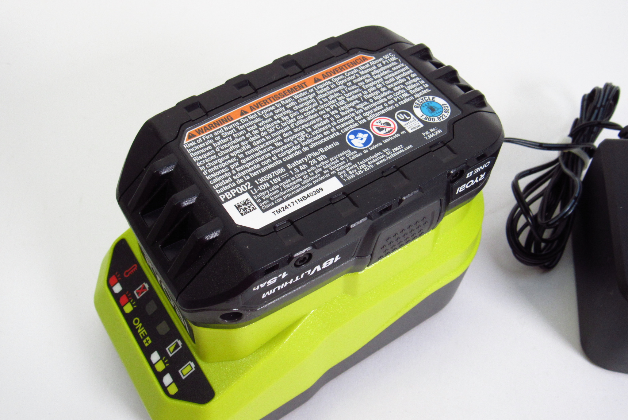Ryobi PCL235 18V Lithium-ion 1/4'' Drive Cordless Impact Driver Kit
