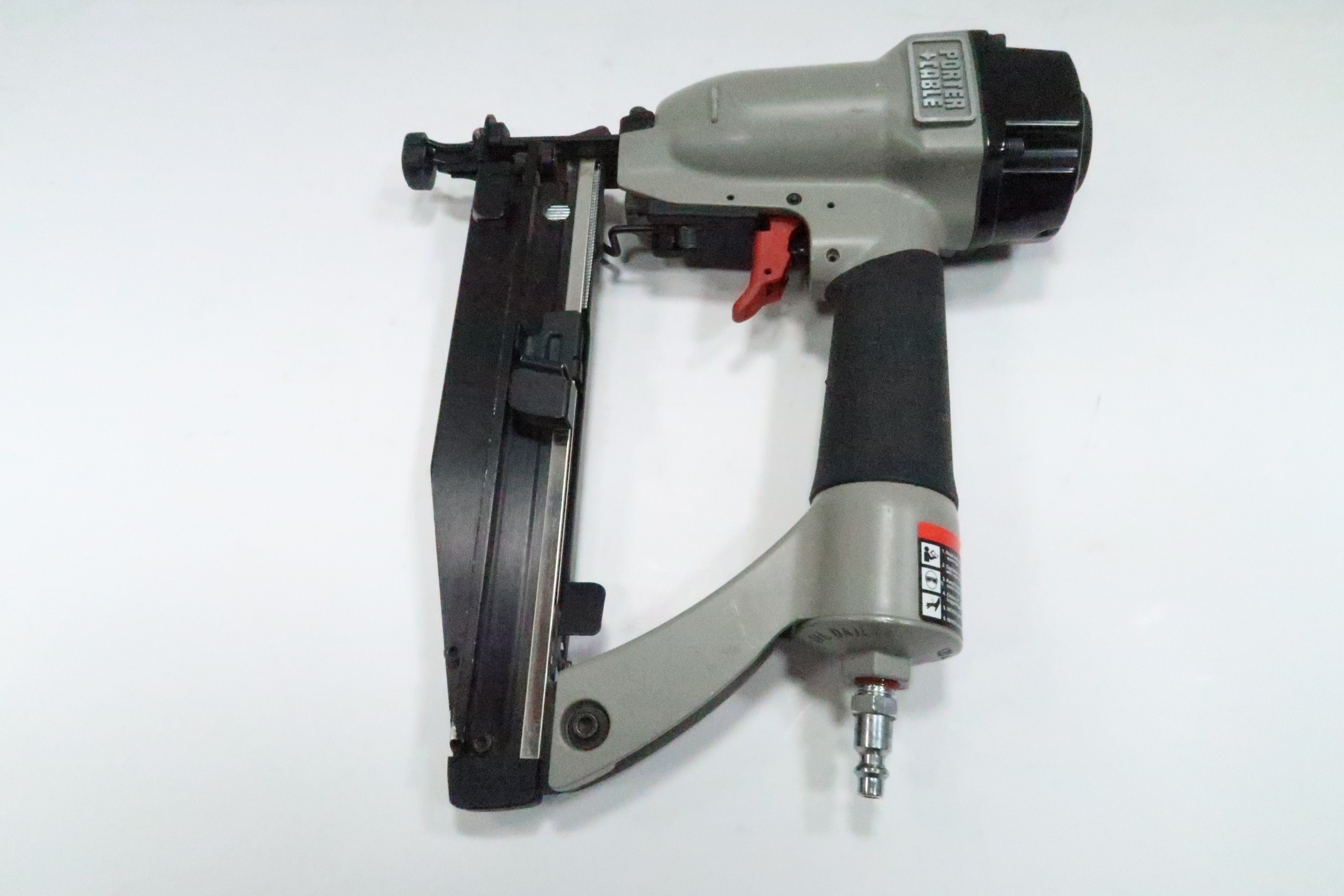 Porter Cable FN250B 3/4Inch to 21/2Inch 16Gauge Finish Nailer 9489