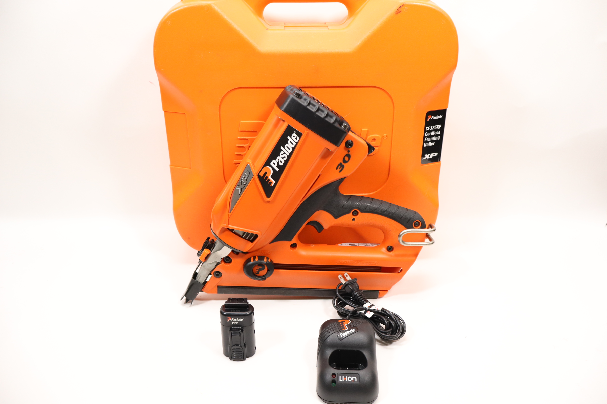 CF325XP Lithium-Ion 30 -Degree Cordless Framing Nailer