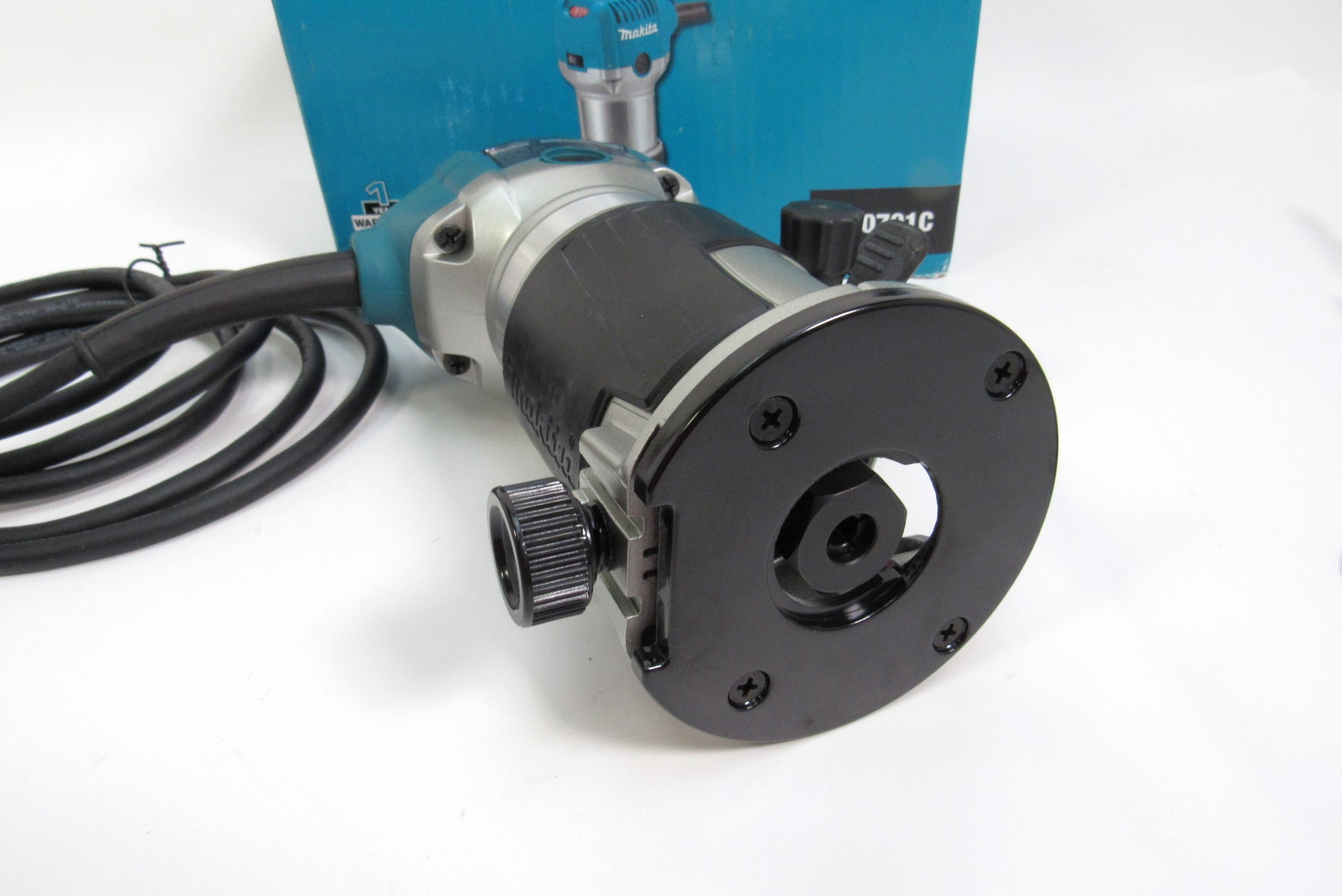 Makita RT0701C 1-1/4'' Corded Compact Router