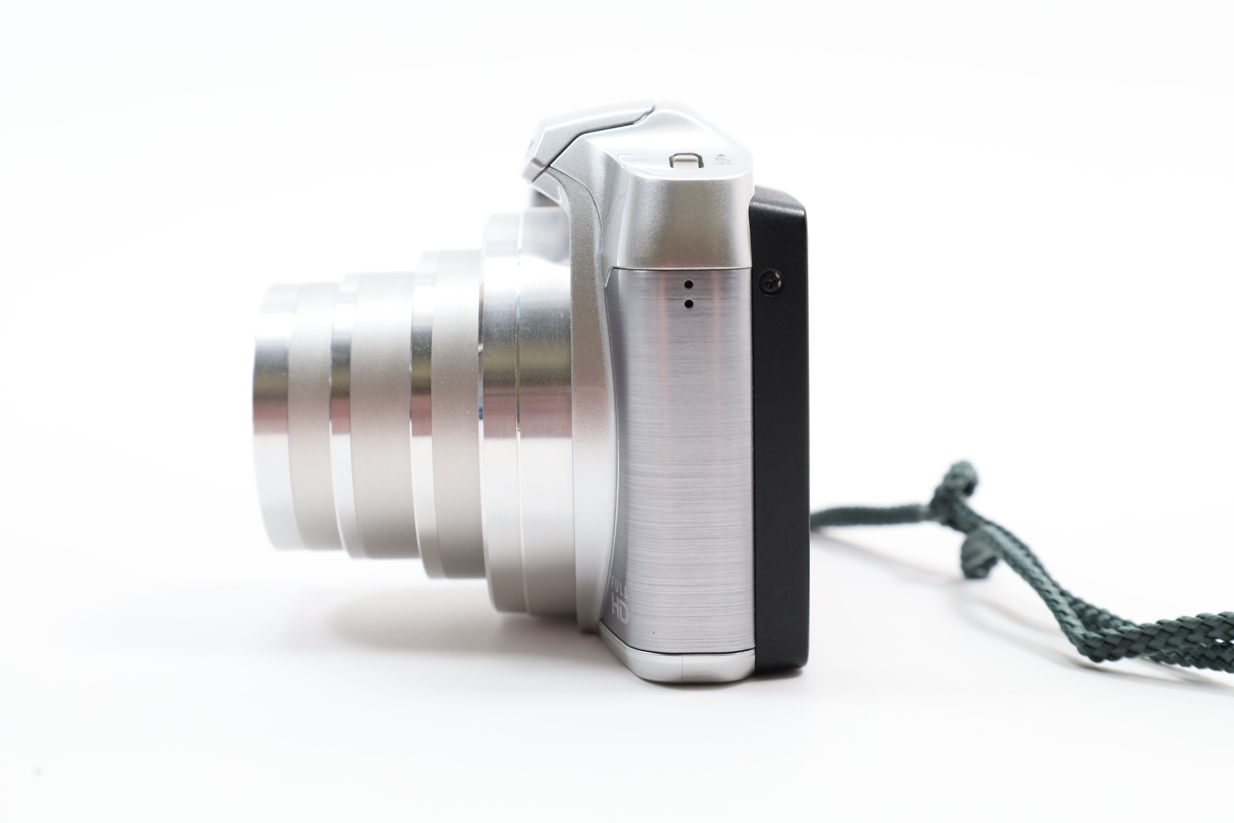 Olympus Stylus SZ-16 iHS 16MP 25–600mm Digital Camera - Silver