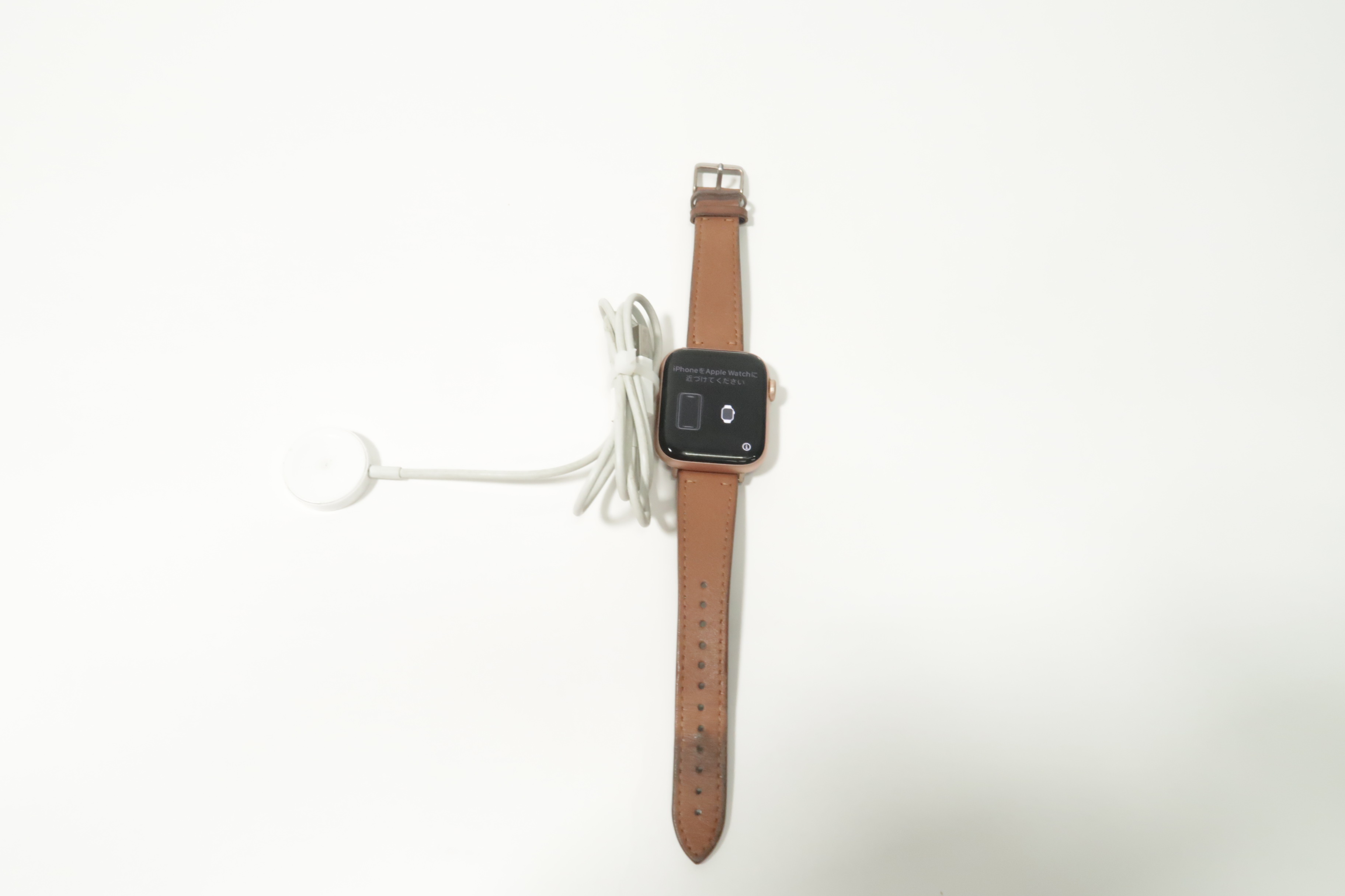 Apple Watch Series 5 A2095 (GPS + Cellular) 44mm Touchscreen Aluminum