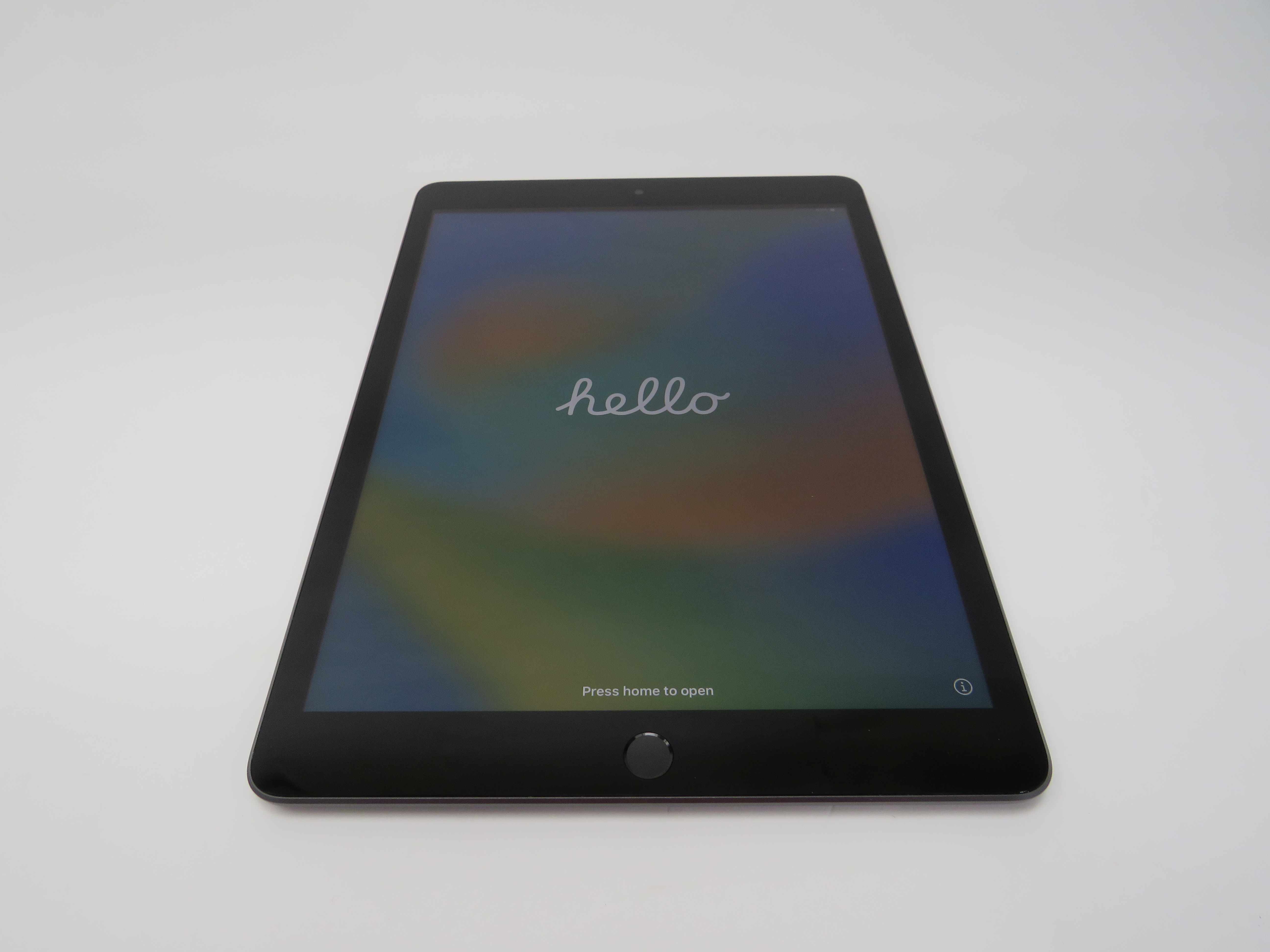 Apple MK2L3LL/A 9th Generation 64GB iPad Space Gray Tablet 8639