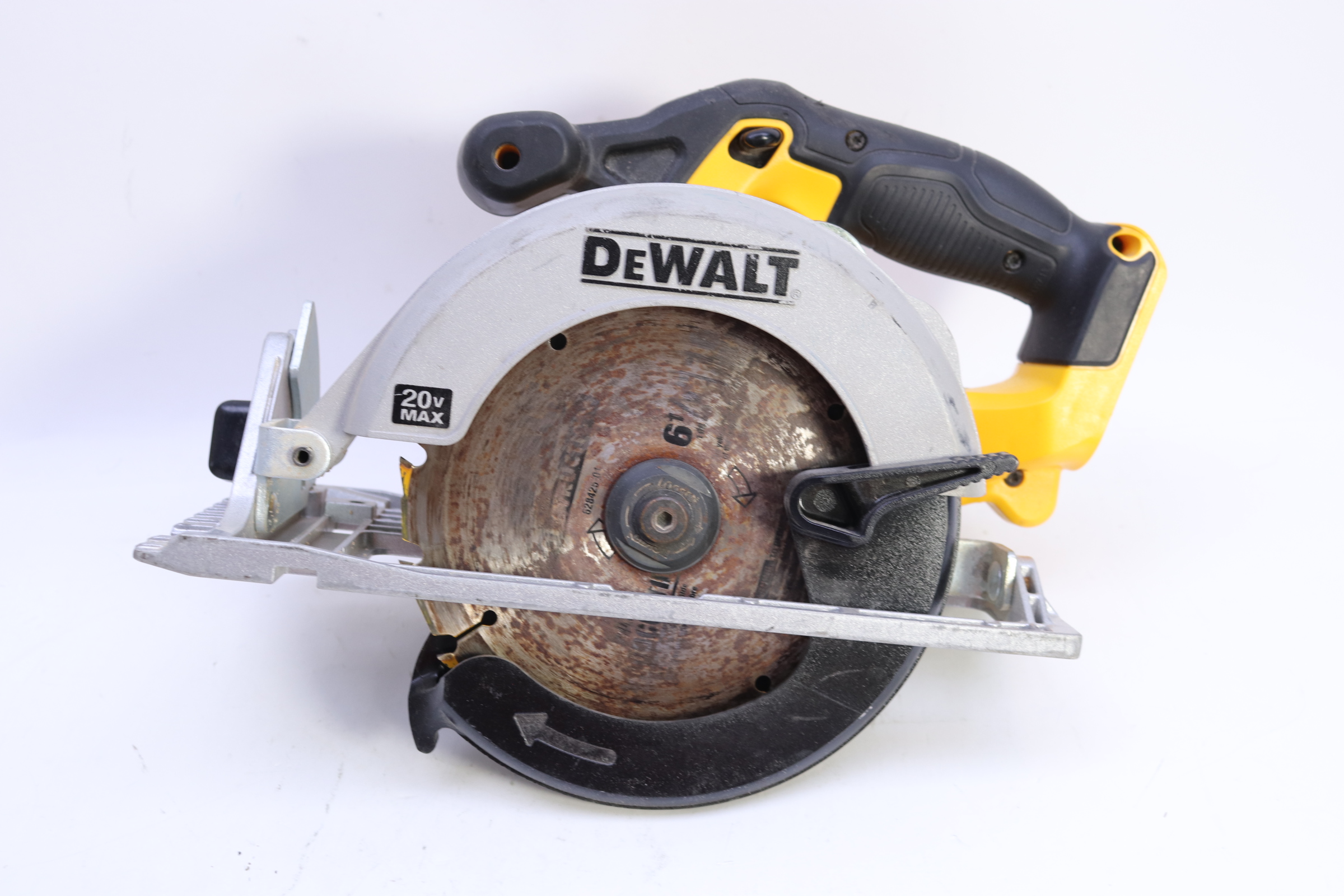 DEWALT DCS391 20-Volt MAX Lithium-Ion Cordless 6-1/2 in. Circular Saw